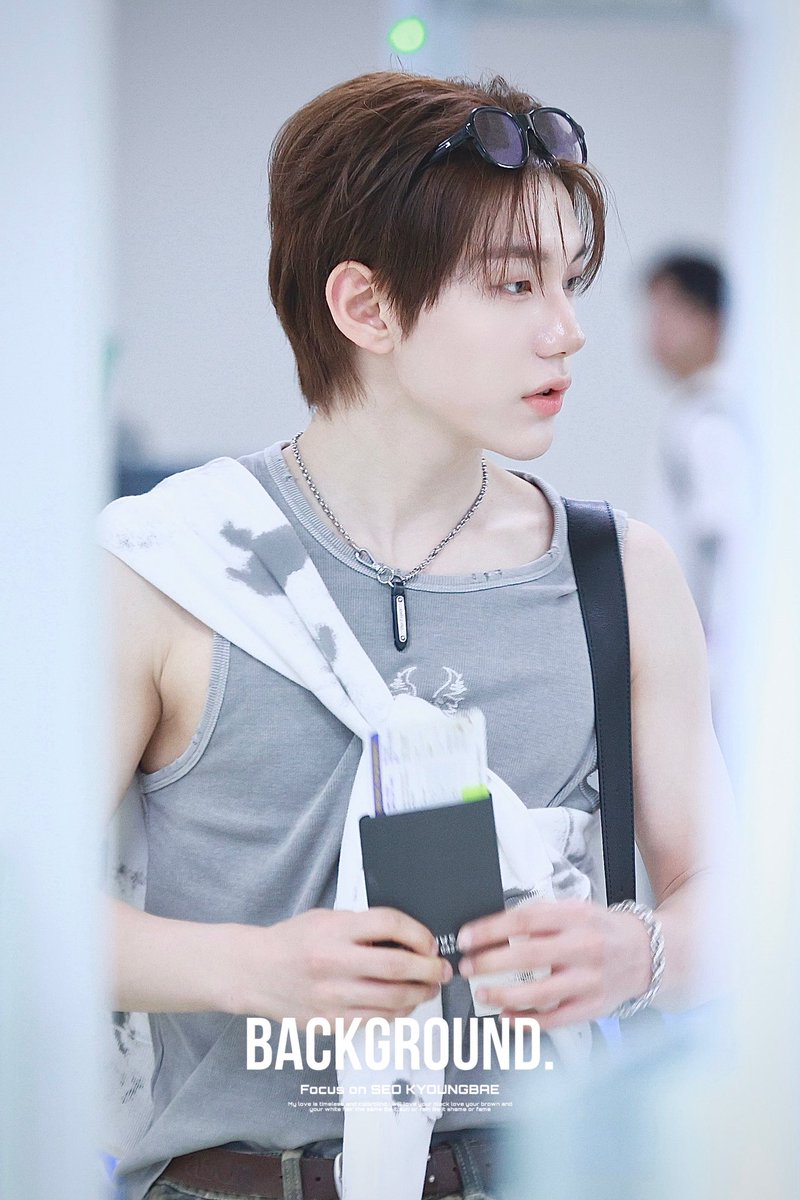 250612

#서경배 #SEOKYOUNGBAE
#클로즈유어아이즈 #CLOSEYOUREYES