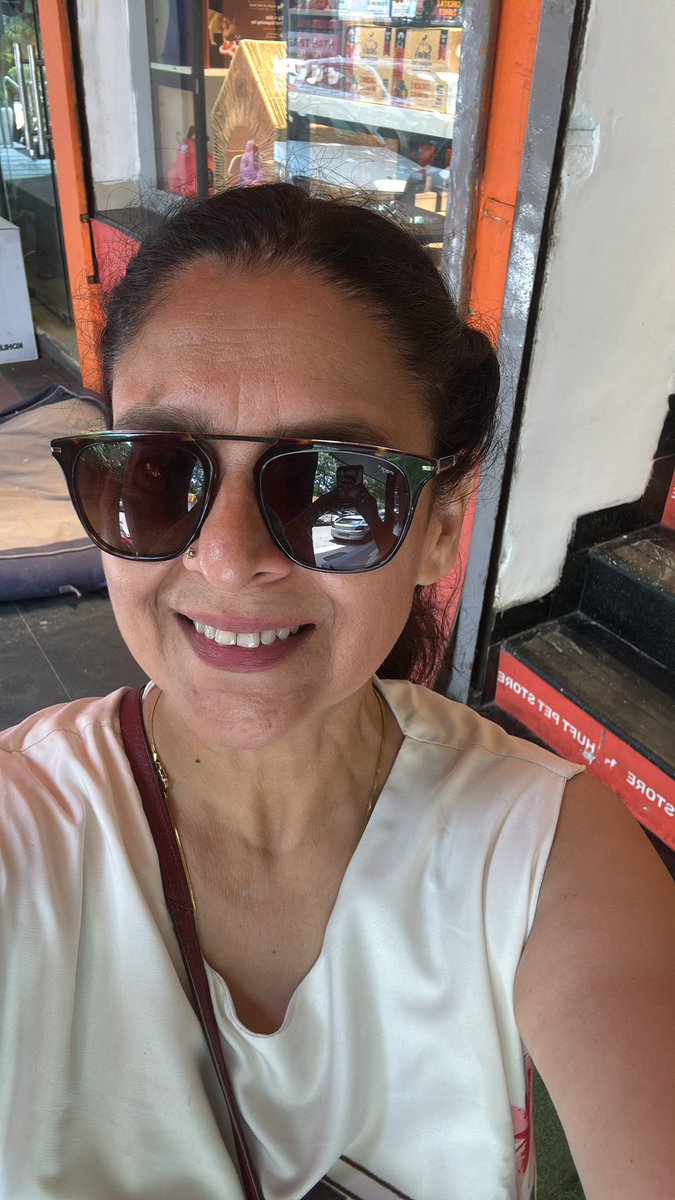 It’s hot out there ! North India , how’s the heat ? #SummerVibes  temperature in Delhi today is 41 degrees !