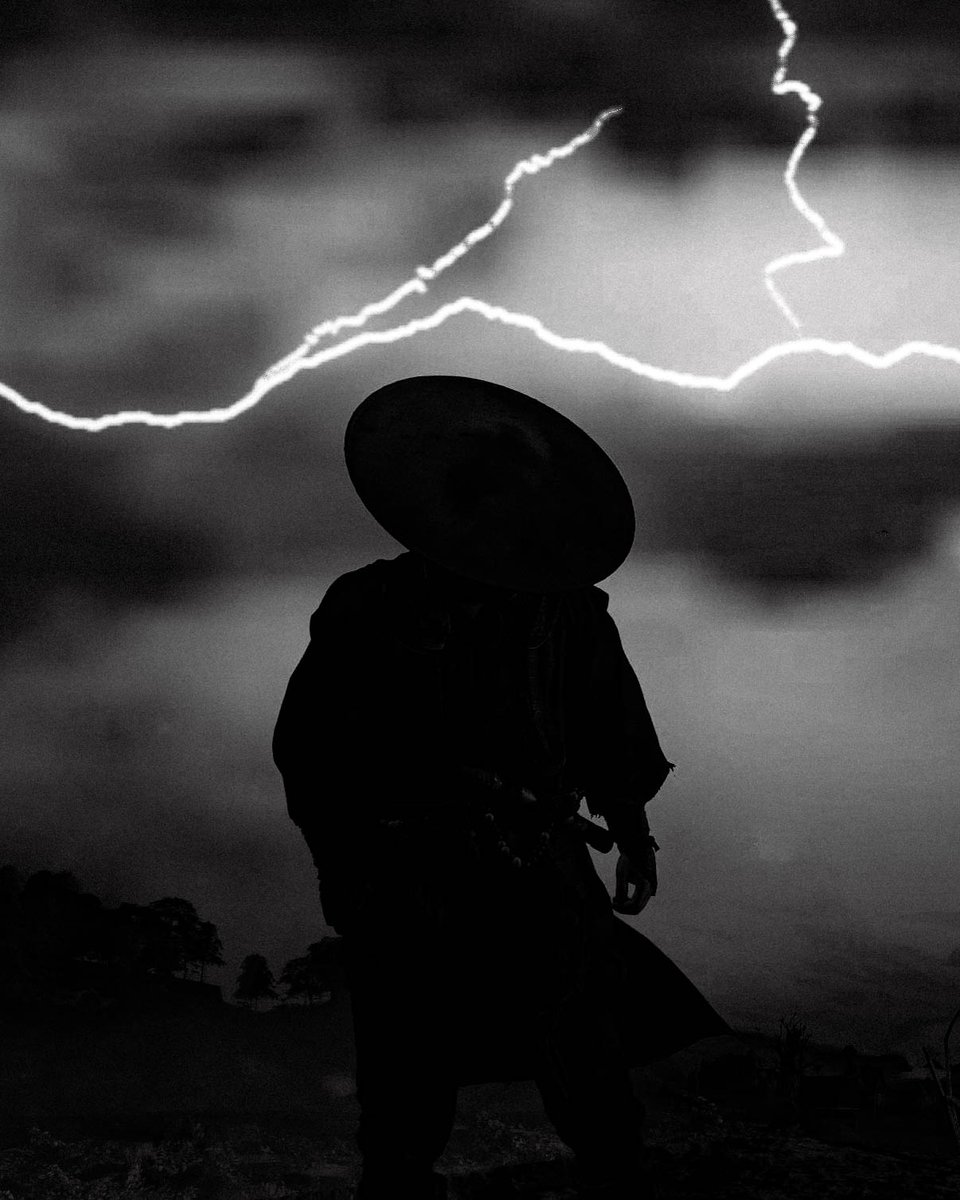 CaptureKnight's tweet image. Appear weak 
when you are strong, 
and strong 
when you are weak.

#VPRT #VirtualPhotography #ThePhotomode #PSPhotomode #GhostOfTsushima