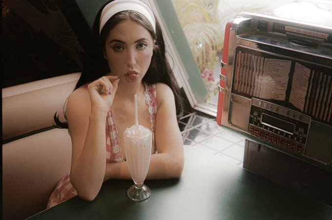 Watch Jane Wilde's leaked NSFW photo on TwXstars