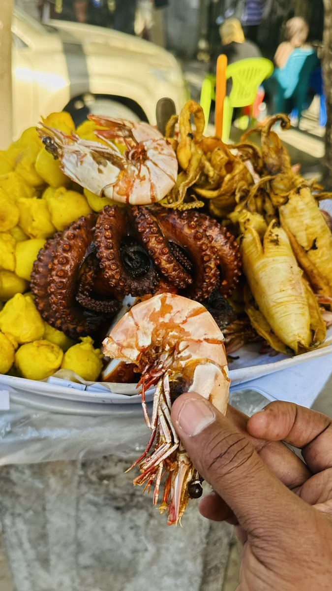 mhdhamad's tweet photo. Street food isn’t cheap it’s priceless 🤗
`#StreetFood #FoodOnTheGo #NoPlateNoProblem https://t.co/kAr6hLixIb