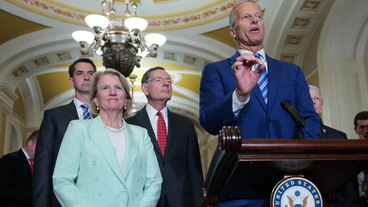 Senate Higher Ed Bill Walks Back Some House Proposals

Senate Republicans did not cut Pell Grants and replaced a controversial risk-sharing plan proposed by the House. Higher ed advocates are relieved but wary. bit.ly/3FWPmrJ
