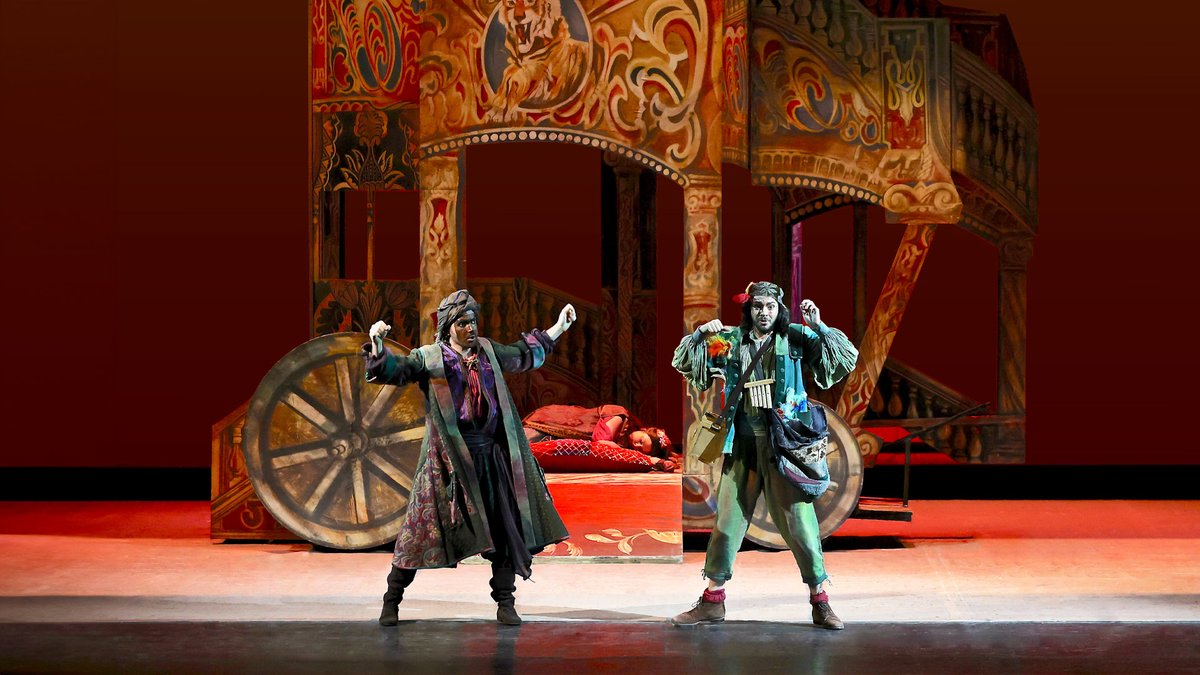 Torna in scena questa sera al Carlo Felice di Genova l'allestimento de 'Il flauto magico' firmato dal nostro Daniele Abbado nel 2002. Sul palco anche #GianlucaMoro (Secondo Sacerdote e Primo Armigero) 🎭

operacarlofelicegenova.it/spetta.../die-…

📷 Opera Carlo Felice di Genova