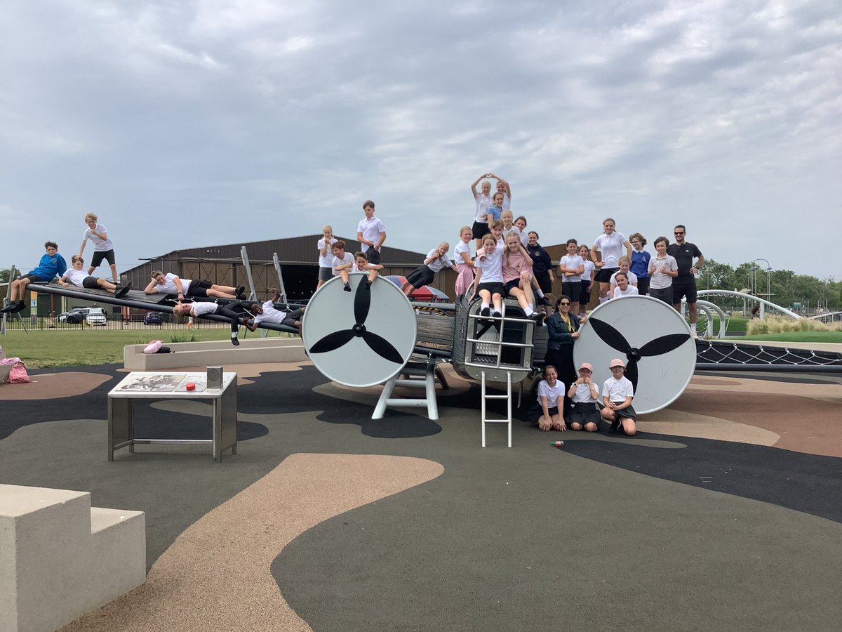 🛩️ Year 6 are enjoying fabulous day <a href="/IWMDuxford/">IWM Duxford</a>! ✈️