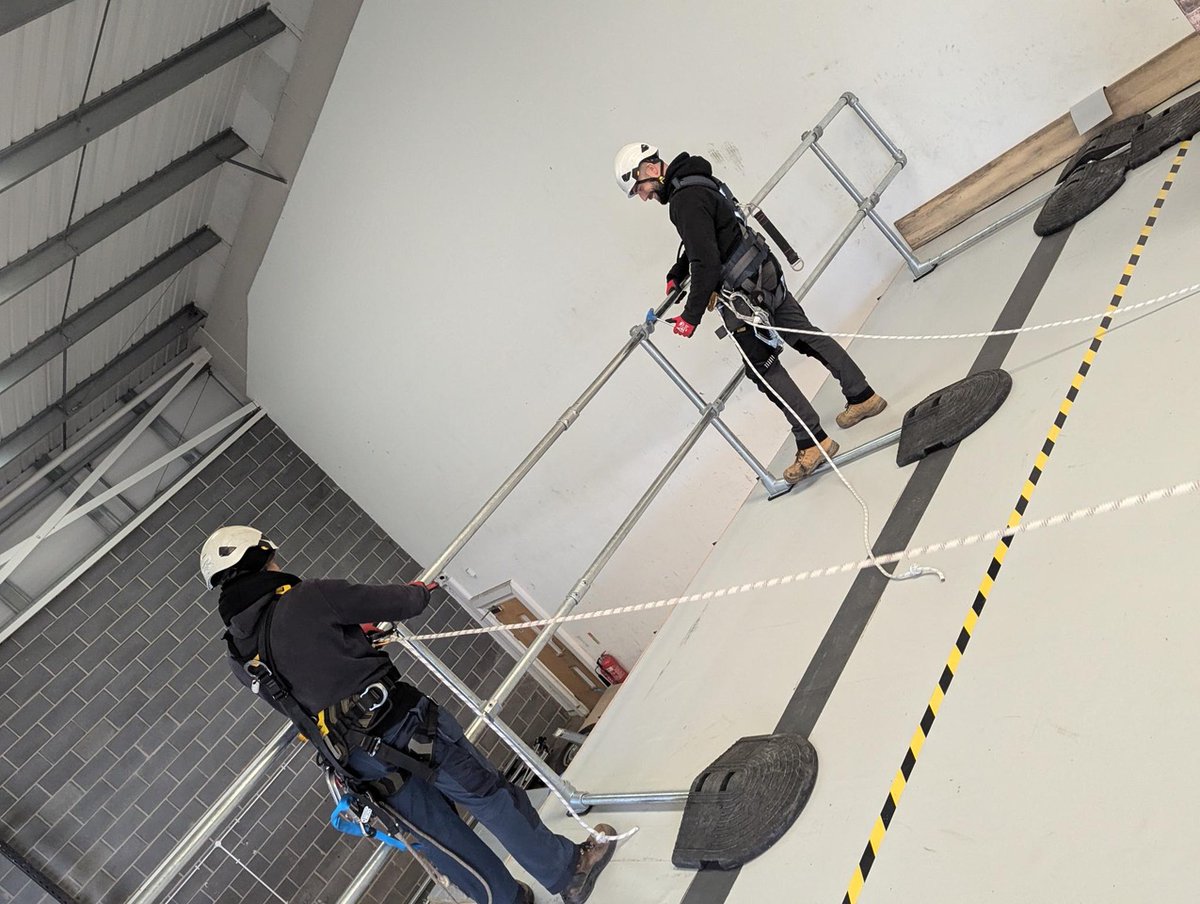 Latest News 📅: Industry Unites To Support Rollout Of BS8681:2024 Fall Protection Standard

➡️fmuk-online.co.uk/industry-unite…
<a href="/BSIF1/">BSIF</a> 
#facman #FacilitiesManagement #FallProtection #safety #WorkingAtHeight #SafetyFirst #standards
