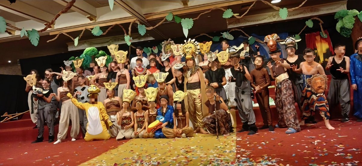 Més que un musical o un projecte de centre.
Educació&amp;Valors
Familia&amp;Escola

El Rei Lleó 2025

Perquè la DANA no ens ha aturat
<a href="/GVAeducacio/">GVA Educació</a>