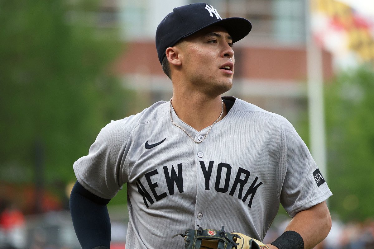 Anthony Volpe
.776 OPS
117 wRC+
1.8 fWAR
.205 ISO
2 DRS | 1 OAA | 1 FRV

where the haters at?!!!?!?!