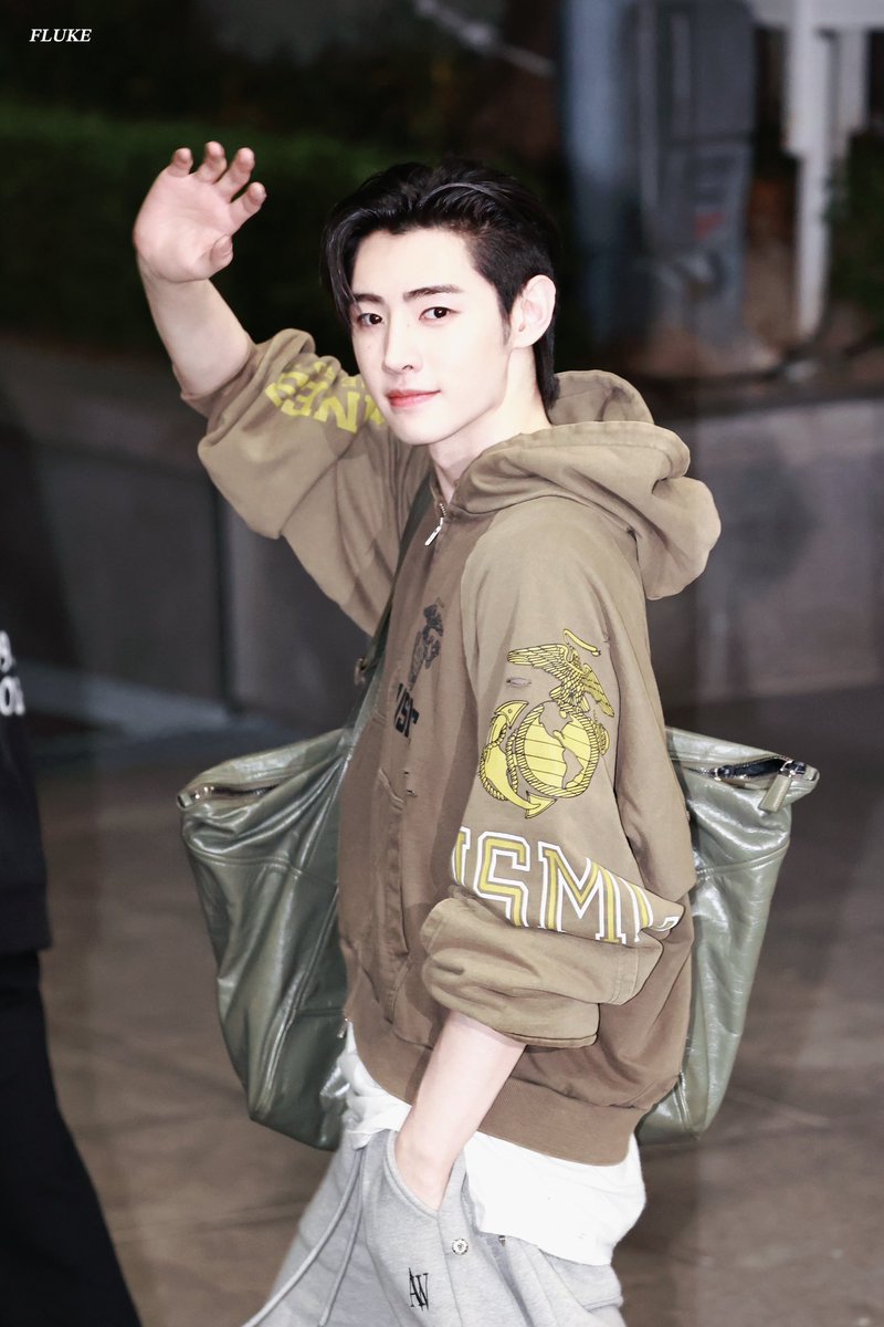 20250612

#엔하이픈 #ENHYPEN
#성훈 #SUNGHOON #ソンフン