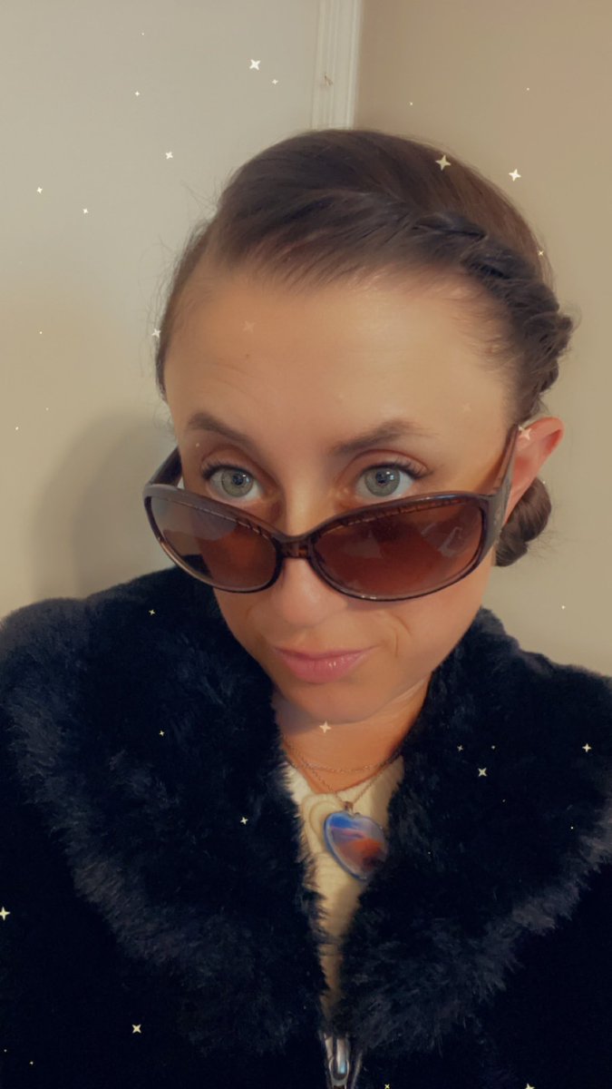 MoveHappyTeam's tweet photo. Who has ever been discriminated against?!

This post is to encourage you to not ever be bullied by sleazy, slimy, criminals abusing their powers for evil 👿 

Public Service Announcement: 

Go to @GETTRofficial for the juicy details @ Erin Nicole Ministries before we take it down https://t.co/K0YjttE4sH
