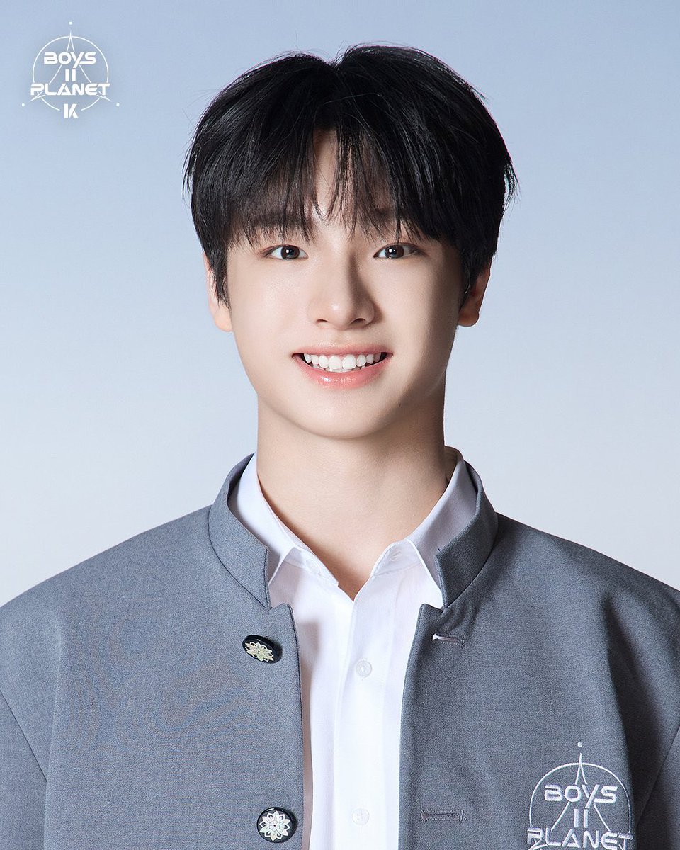 jakingkun's tweet image. ทุกคนมุงได้เลย เปิดแผงไอหนุ่มเซ็นเตอร์เบรคแดนซ์กลางน้ำ

ชื่อ : สวี่ ฉิ่งอวี่
วันเกิด : 29 สิงหาคม 2009
สังกัด : WAKEONE
ระยะการฝึก :  2 ปี
MBTI : ISFP
อันดับเป้าหมาย : อันดับ 3
ไอดอลต้นแบบ : รุ่นพี่ J-Hope BTS

#보이즈2플래닛 #BOYS2PLANET
#쉬칭위 #许謦宇 #HSUCHINGYU