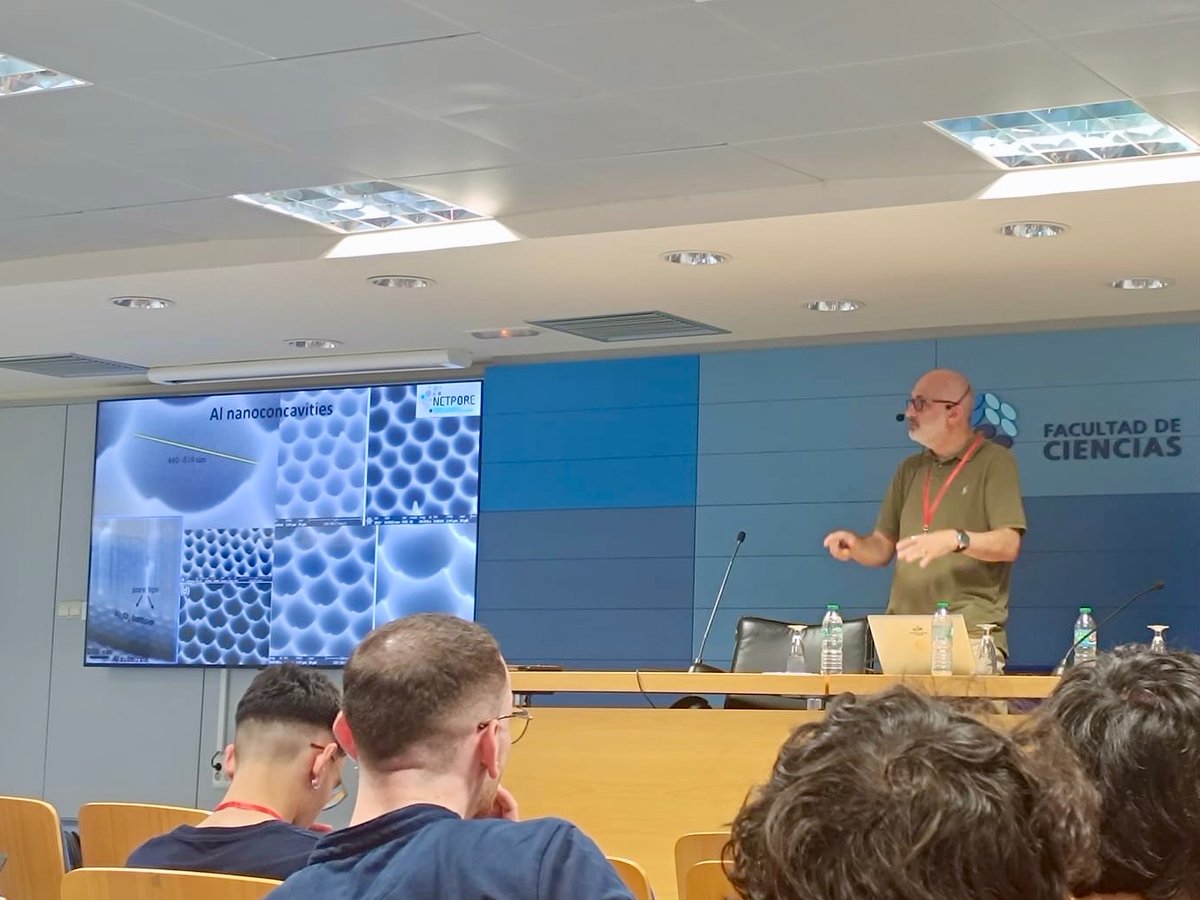 Very happy to join the 9th Spanish Conference on Nanophotonics. It has become a reference event in the nanophotonics community since 2008. Excellent organization and outstanding talks
Many thanks Luisa Bausa for making this fantastic event possible <a href="/UAM_Madrid/">UAM Autónoma Madrid</a> #CEN #Nanophotonics