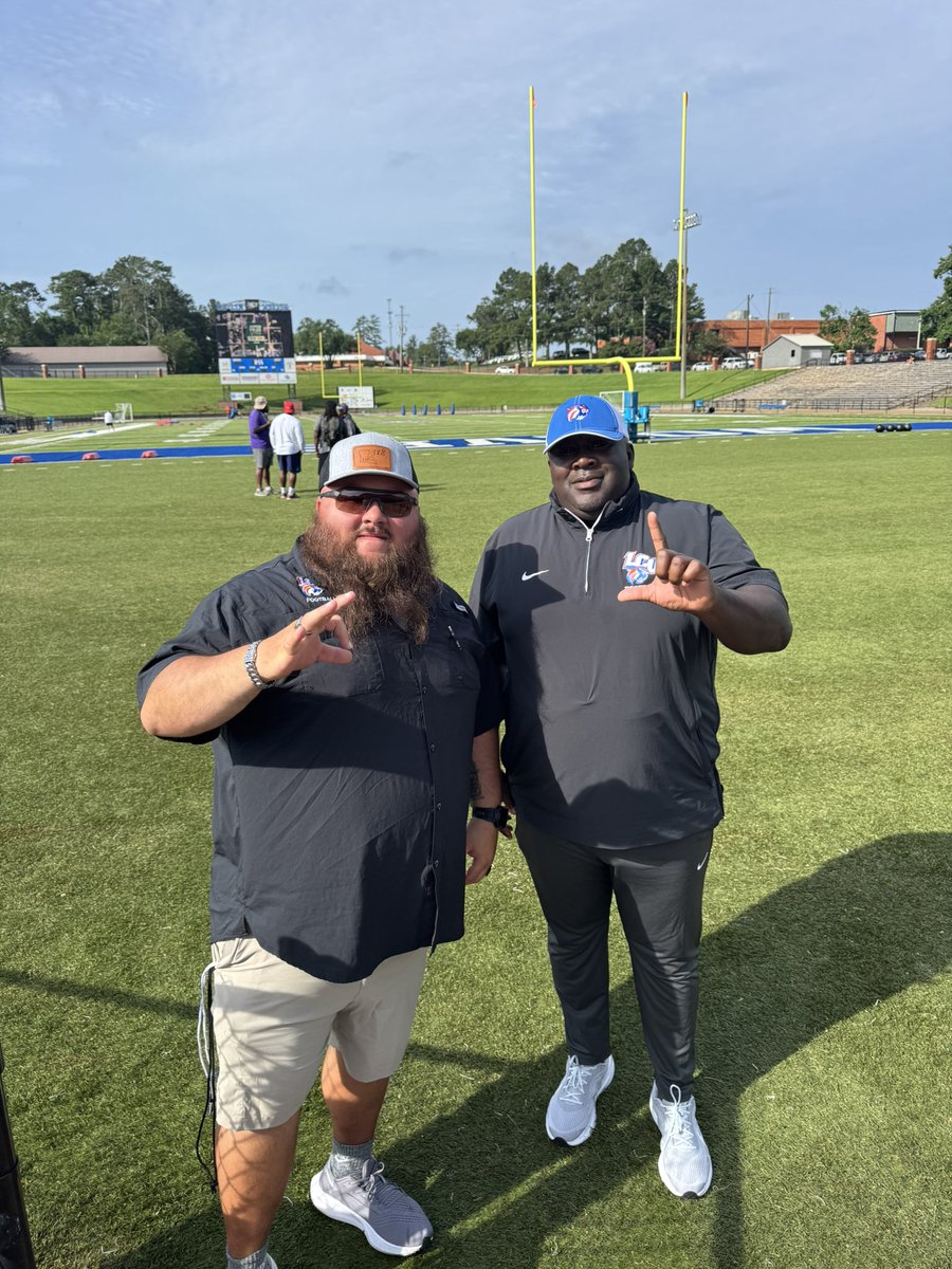 Cory York (@coachcoryyork) on Twitter photo Me and <a href="/COACHMO54/">Coach Morris</a> getting ready to do work <a href="/CoLinFootball/">Co-Lin Football</a> OL/DL camp.
#LouisianaFootball #GeauxCats #ClawsUp #Lagniappe #4Pillars Me and <a href="/COACHMO54/">Coach Morris</a> getting ready to do work <a href="/CoLinFootball/">Co-Lin Football</a> OL/DL camp.
#LouisianaFootball #GeauxCats #ClawsUp #Lagniappe #4Pillars