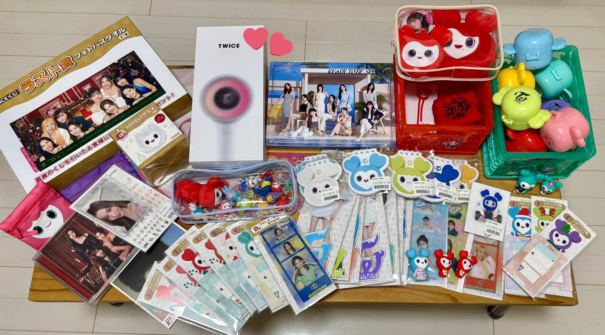 TWICEグッズまとめ売り 個数によってはバラ売り受け付けます