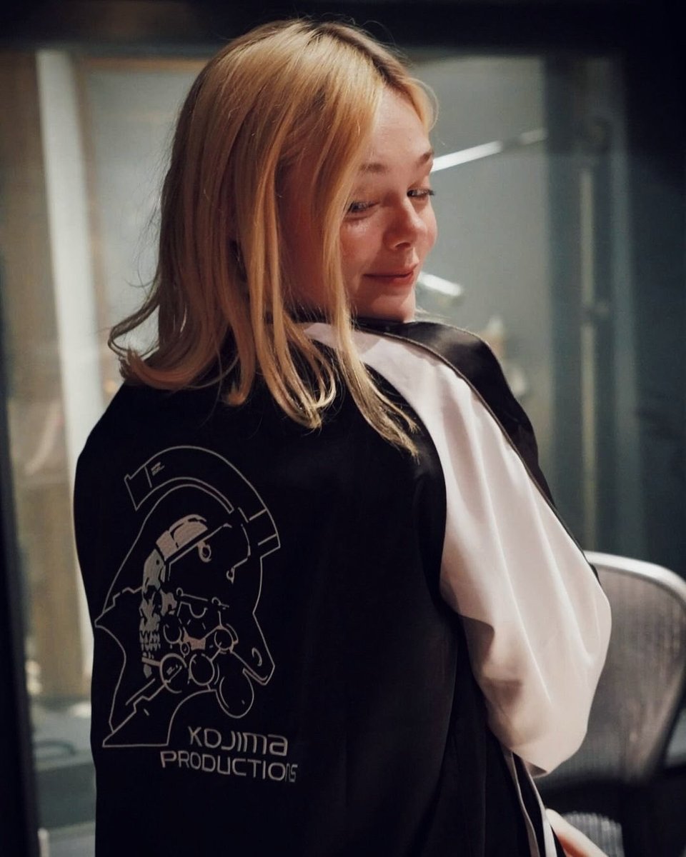 Elle Fanning 🖤 Kojima Productions