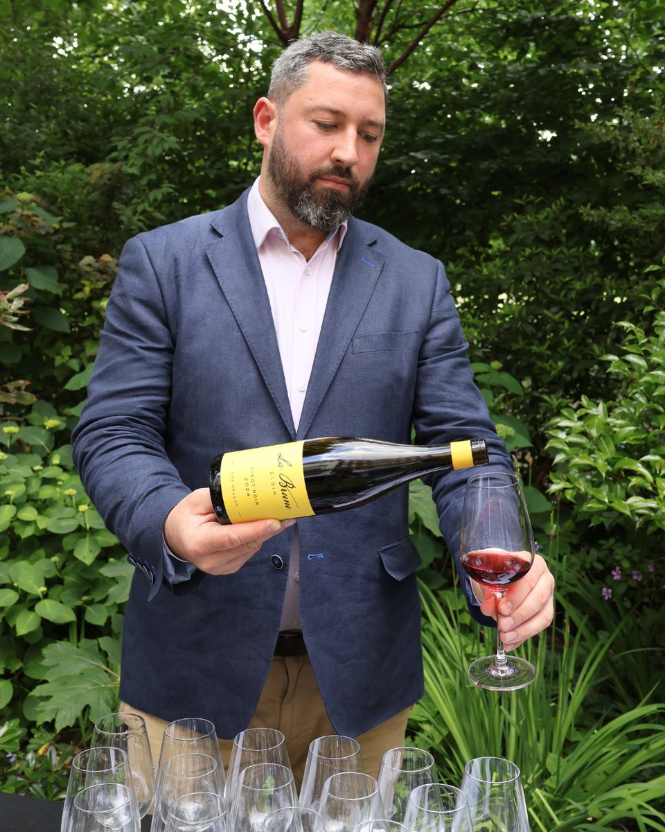 🍇 This June, La Brune returns for a summer tasting, alongside our friends at Davy's, to share the story of Elgin’s cool-climate terroir through five expressive wines, accompanied by six flavourful canapés. For more details and tickets, visit: l8r.it/WEHN #WineTasting