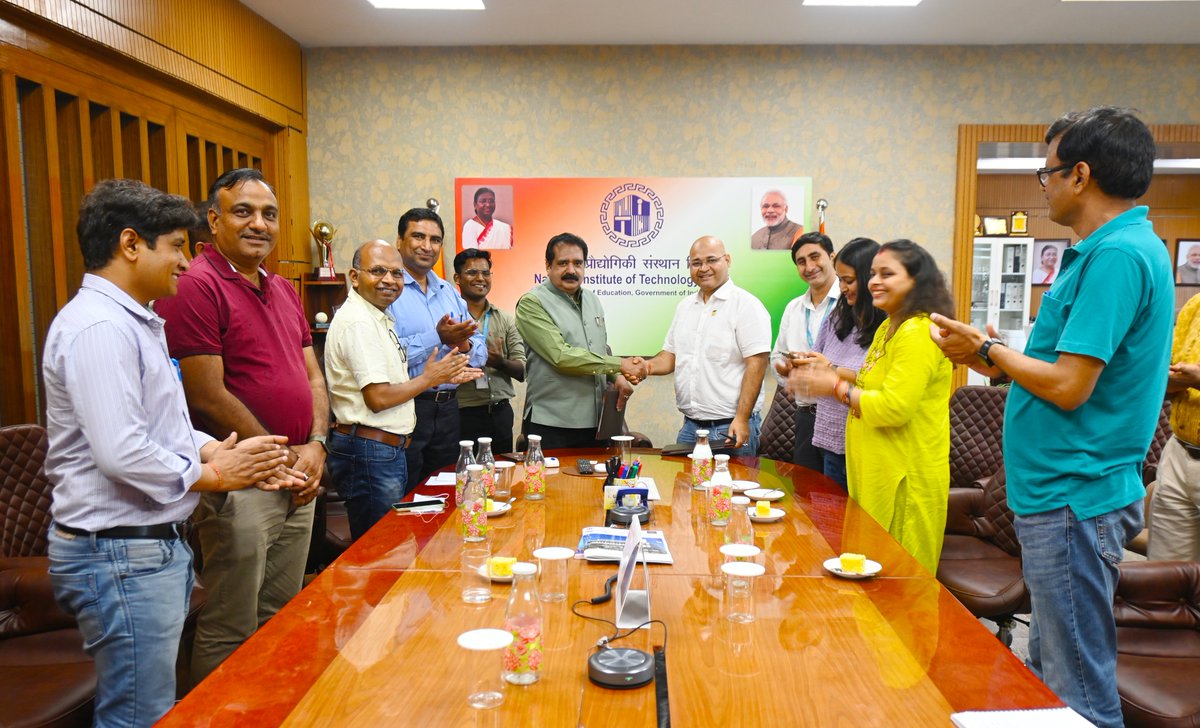 Nitdofficial's tweet image. 📢 @Nitdofficial signs MoU with @Buddy4Study to boost access to scholarships, education loans &amp;amp; subsidy schemes! 🎓💸 Empowering students, removing financial barriers! 💪 #NITDelhi #Buddy4Study #MoU #StudentSupport
More info: buddy4study.com

@drajayksharma 
@Buddy4Study