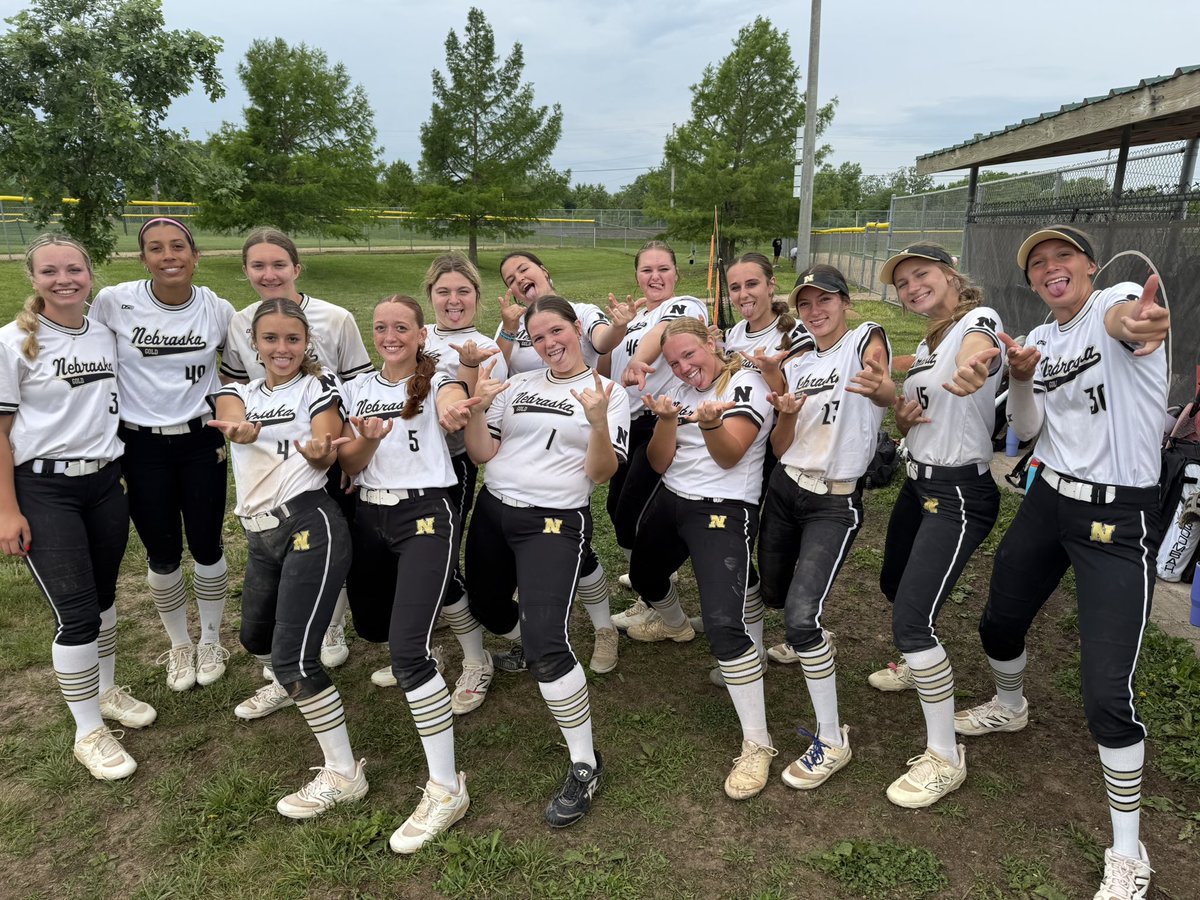 Nebraska Gold -Lytle (@negoldlytle) on Twitter photo game 1 update 🔔🔔
W 13-0
<a href="/Lilyvanboskirk/">Lily Van Boskirk</a> & <a href="/KubicekMae65834/">maeli kubicek</a> in the ⭕️
everyone in the line up had hits/runs 🎉🎉
next game at 10 on field 1 at markey park game 1 update 🔔🔔
W 13-0
<a href="/Lilyvanboskirk/">Lily Van Boskirk</a> & <a href="/KubicekMae65834/">maeli kubicek</a> in the ⭕️
everyone in the line up had hits/runs 🎉🎉
next game at 10 on field 1 at markey park