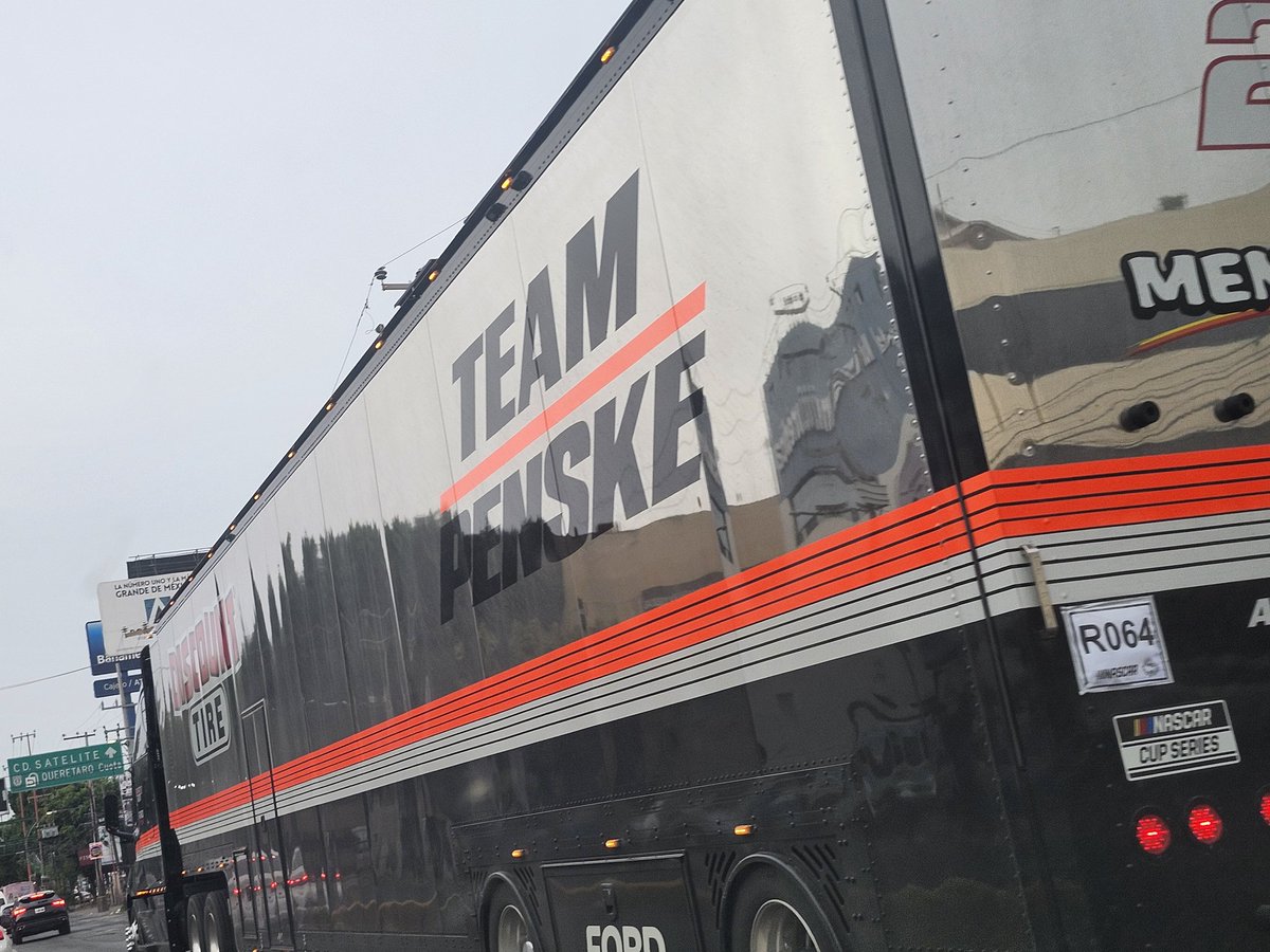 foforubio's tweet photo. @NASCARMexico_ Se perdieron en atizapan de zaragoza  jajaja https://t.co/N9KCHBdJ4l