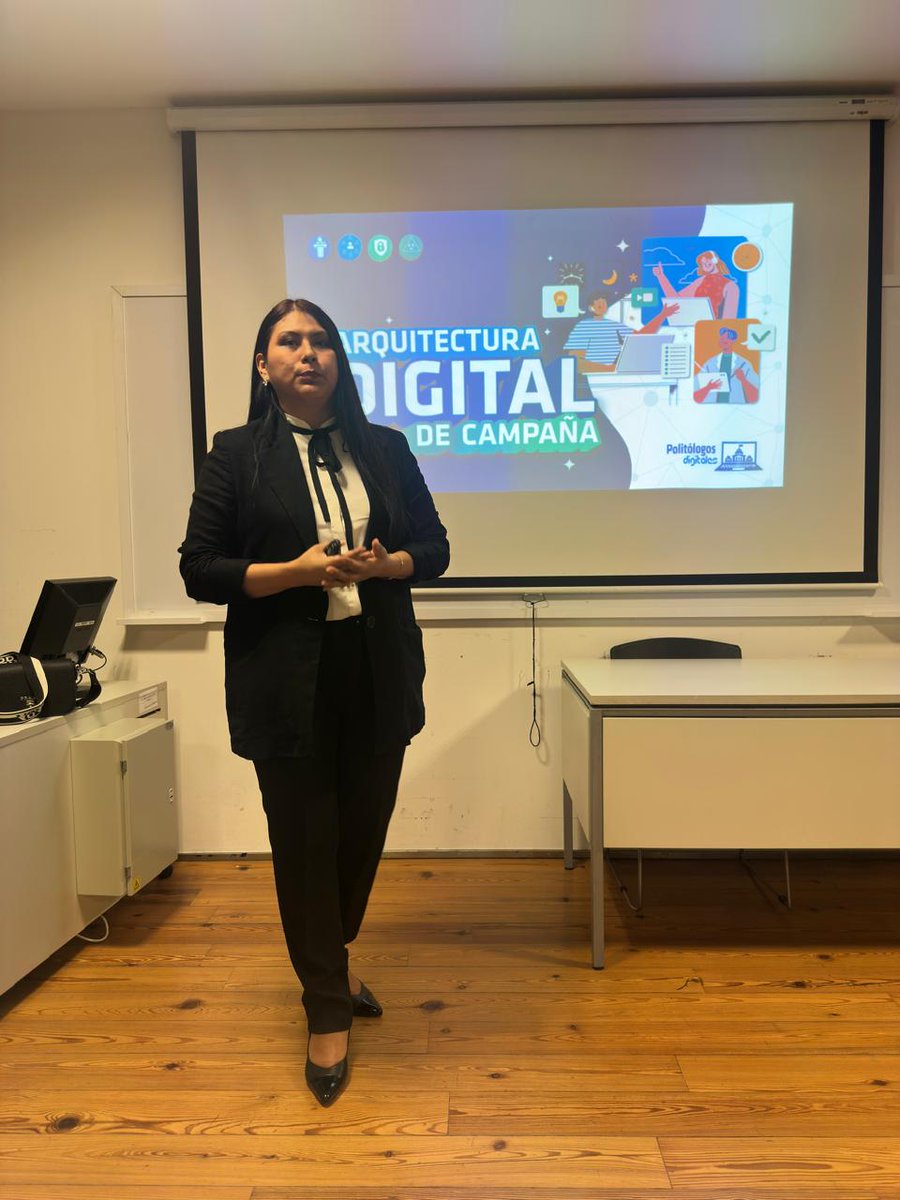 jillroxel24's tweet photo. Hay conferencias imperdibles en el #CongresoBA entre esas: 
"Arquitectura digital de campaña" de @Evalenciay 

De las mejores estrategas digitales 👏 https://t.co/jaEBcz1JSo