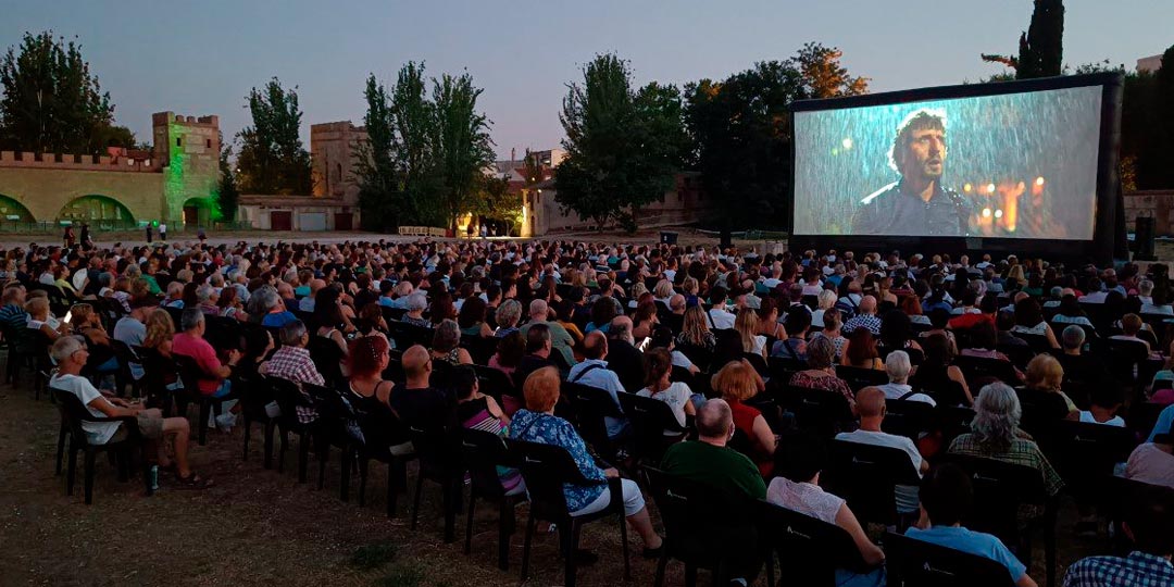 El Diario Complutense (@eldiariocomplut) on Twitter photo #Verano2025 | Alcine de Verano vuelve a la Huerta del Obispo del 30 de junio al 24 de julio con una programación íntegramente dedicada al cine español
#cine #cultura <a href="/SantiagoAlonso_/">Santiago Alonso</a> <a href="/AytoAlcalaH/">Ayuntamiento de Alcalá de Henares</a>
diariocomplutense.es/alcine-de-vera… #Verano2025 | Alcine de Verano vuelve a la Huerta del Obispo del 30 de junio al 24 de julio con una programación íntegramente dedicada al cine español
#cine #cultura <a href="/SantiagoAlonso_/">Santiago Alonso</a> <a href="/AytoAlcalaH/">Ayuntamiento de Alcalá de Henares</a>
diariocomplutense.es/alcine-de-vera…