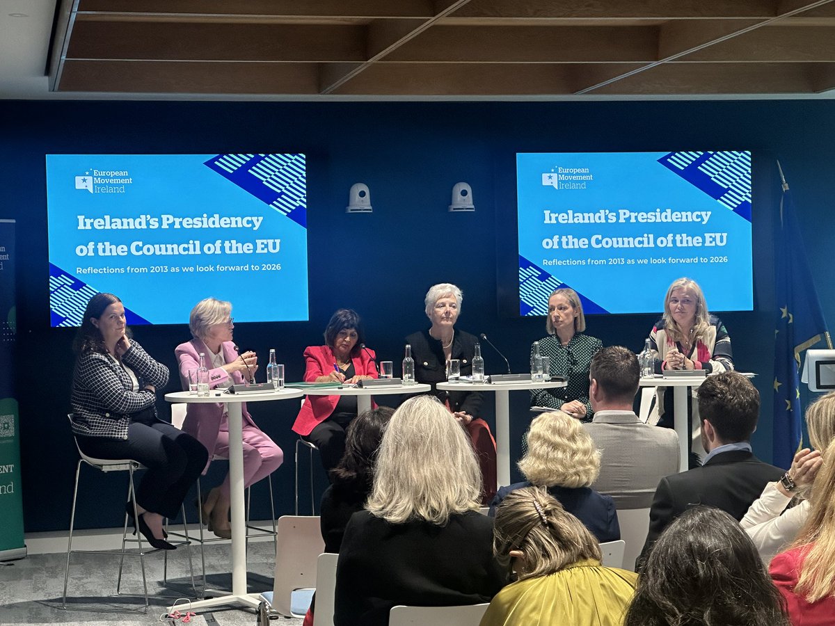 Another busy morning at Europe House with @EMIreland’s event on the 2026 Irish Presidency, with a welcome address from our Head of Office, Fearghas Ó Béara. 

Great to have <a href="/McGuinnessEU/">Mairead McGuinness</a>, Meave Von Heynitz, <a href="/LCreighton/">Lucinda Creighton</a>, Catherine Day, &amp; <a href="/Babsmaylou/">Barbara Nolan 🇪🇺🇮🇪</a>, along with a full house.