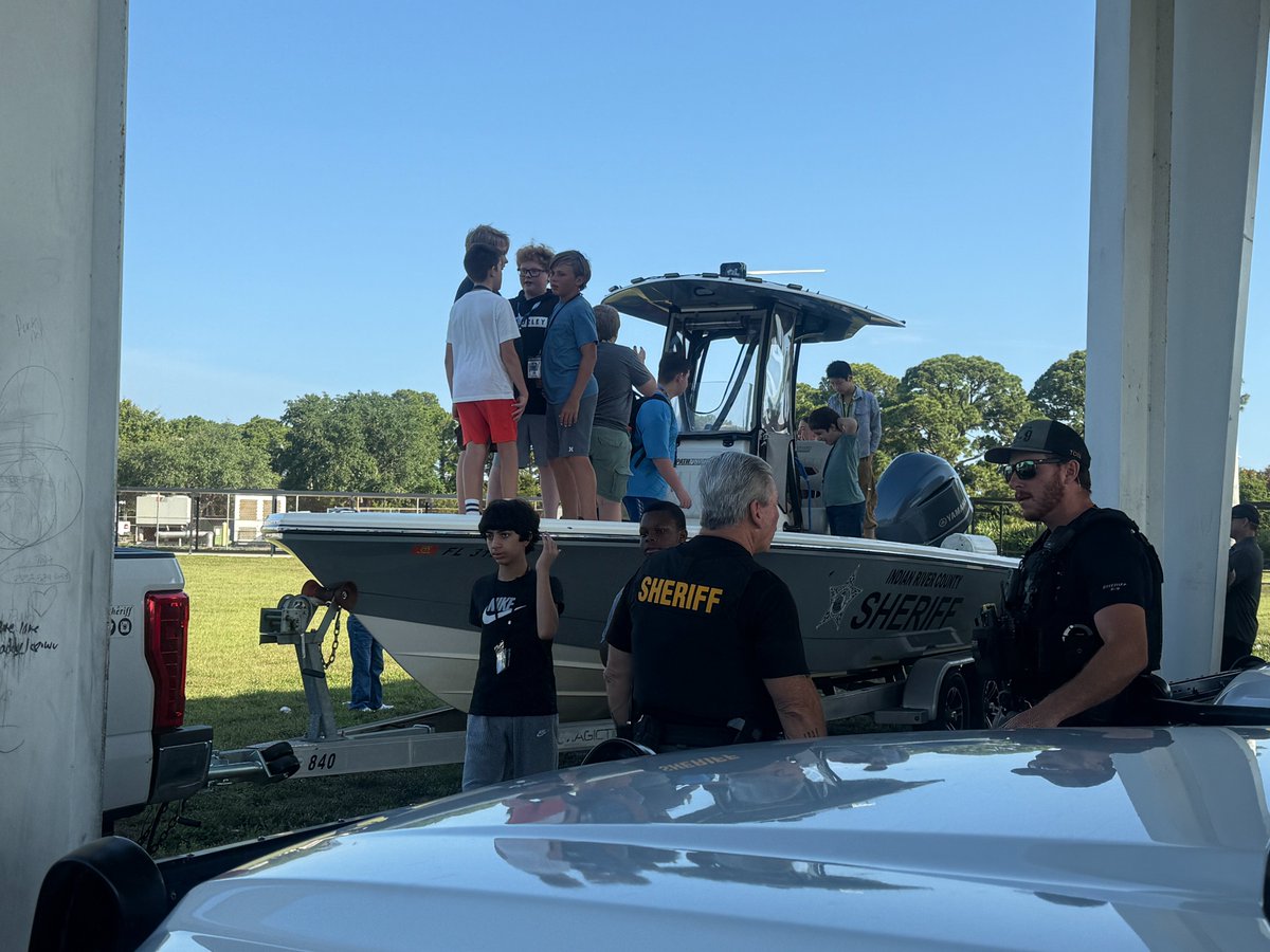 Oslo Middle School tweet media