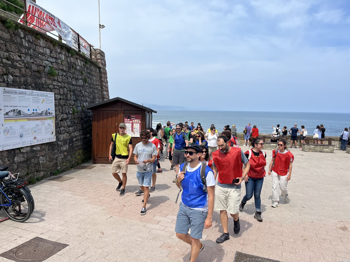 🌱🔝 ¡El equipo de BC3 ha tenido hoy jornada de #TeamBuilding!

Nos hemos acercado hasta Zumaia para disfrutar de la naturaleza, desconectar y coger fuerzas para seguir construyendo juntos un futuro más sostenible.

¡El año que viene más y mejor! 🙌