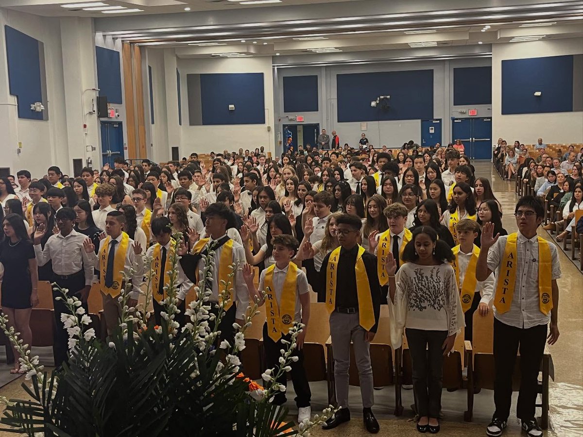 I.S.72 The Police Officer Rocco Laurie School (@is72rlbulldogs) on Twitter photo Arista National Junior Honor Society 2025! Congratulations to all the inductees in todayâs ceremony. We so are proud of all our students. Congratulations to Mr. Jim Desiderato our Arista honoree this year.#BulldogSTRONG <a href="/DocPalton/">Doc Palton</a> <a href="/CChavezD31/">Christine Chavez</a> <a href="/christineloug14/">Christine Loughlin</a> <a href="/CSD31SI/">CSD31StatenIsland</a> Arista National Junior Honor Society 2025! Congratulations to all the inductees in todayâs ceremony. We so are proud of all our students. Congratulations to Mr. Jim Desiderato our Arista honoree this year.#BulldogSTRONG <a href="/DocPalton/">Doc Palton</a> <a href="/CChavezD31/">Christine Chavez</a> <a href="/christineloug14/">Christine Loughlin</a> <a href="/CSD31SI/">CSD31StatenIsland</a>