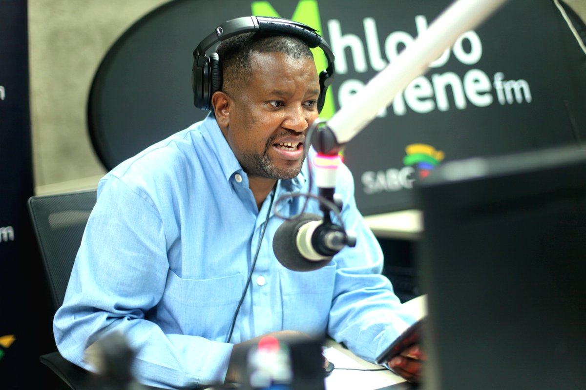 #IdriveEnochatha #BigQuestion  #umbuzowosuku #uwfm #uwfmdrive Lithini olwakho uluvo? Sitsalele ku 0860002672, okanye usibhalele ku-WhatsApp ku-0413911221. Yabelana nathi ngoluvo lwakho, ungahlomla, wabelane ngayo nabahlobo bakho ngokucofa iqhosha u like okanye ushare.