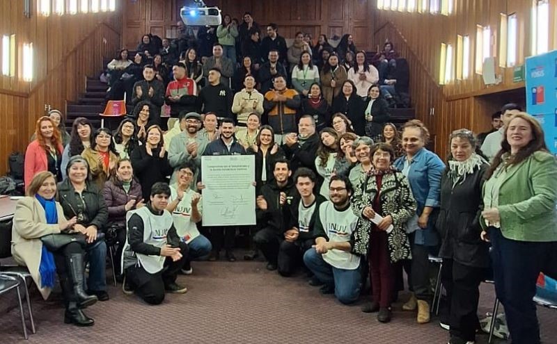 Ecomercado de Valdivia celebra dos años con más de 26 mil kilos de alimentos entregados.

fosis.gob.cl/es/noticias/Ec…