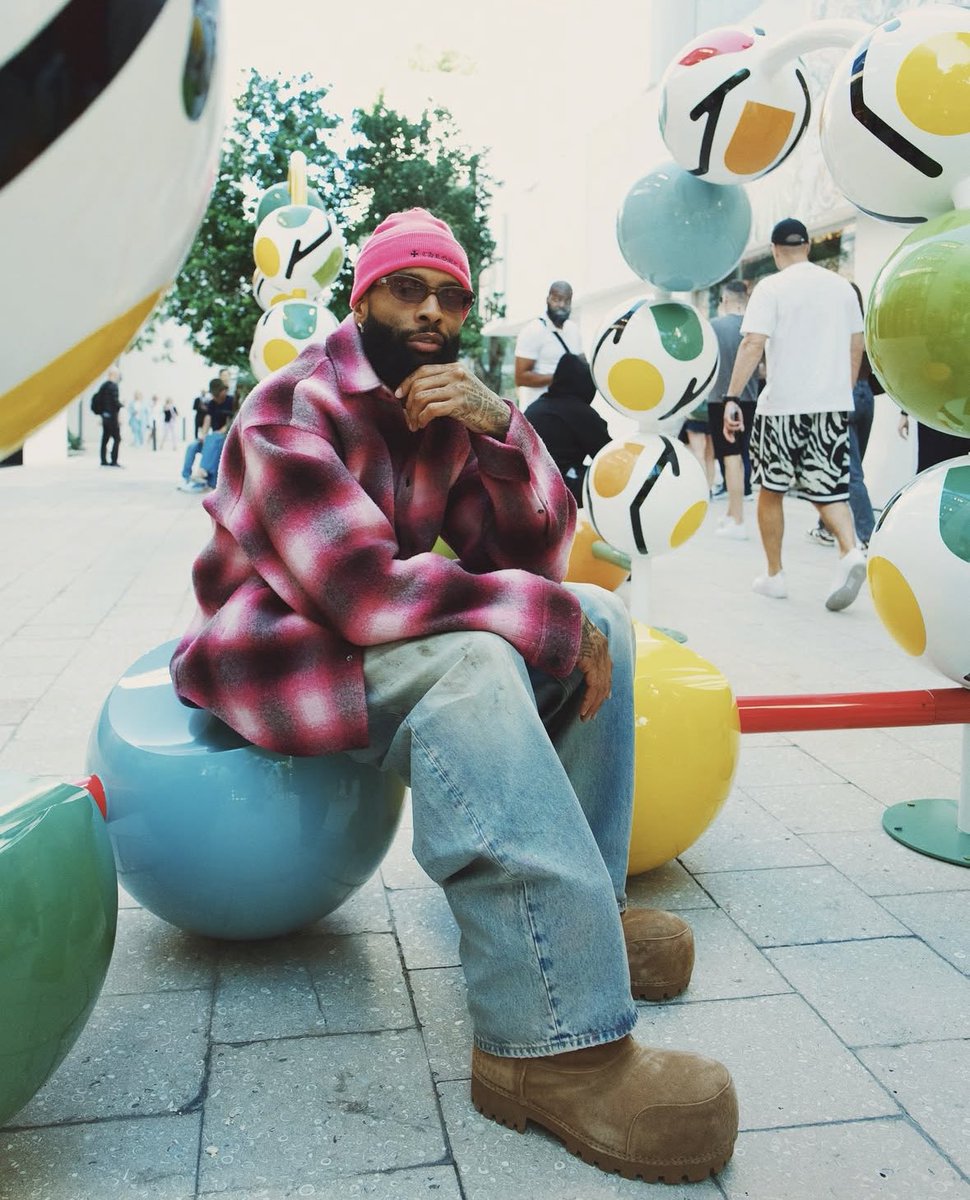 reallobj's tweet image. 💗