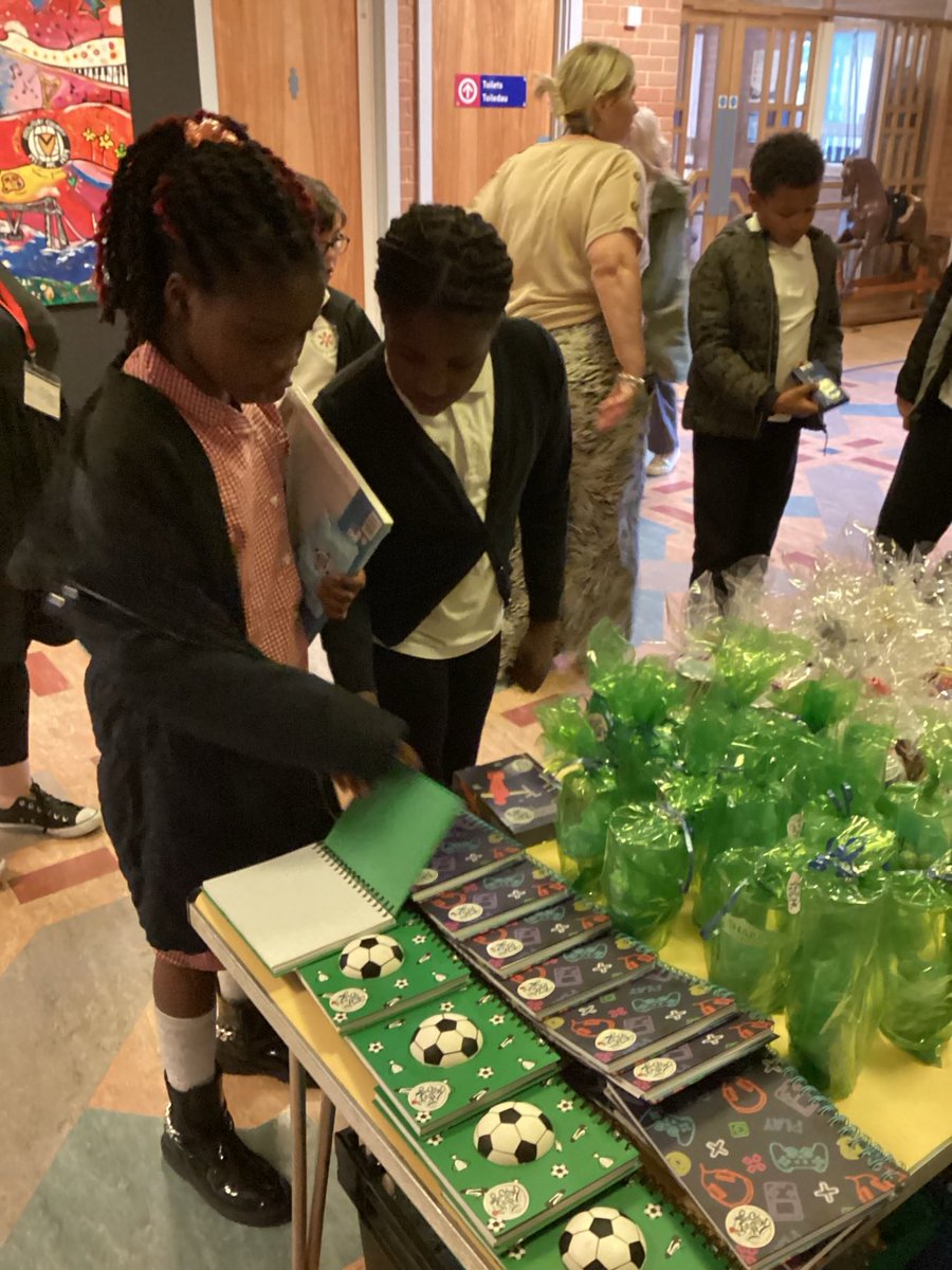 Reach Radio tweet media