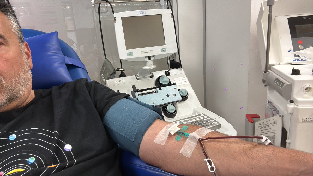pacpar71's tweet photo. @donarsang  avui fent això , gràcies per ferme sentir-me bé . https://t.co/QeuMRbSE8E