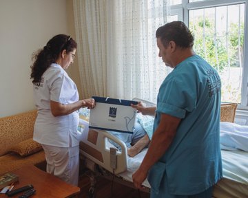 Kuşadası Belediyesi ekipleriyle babalar