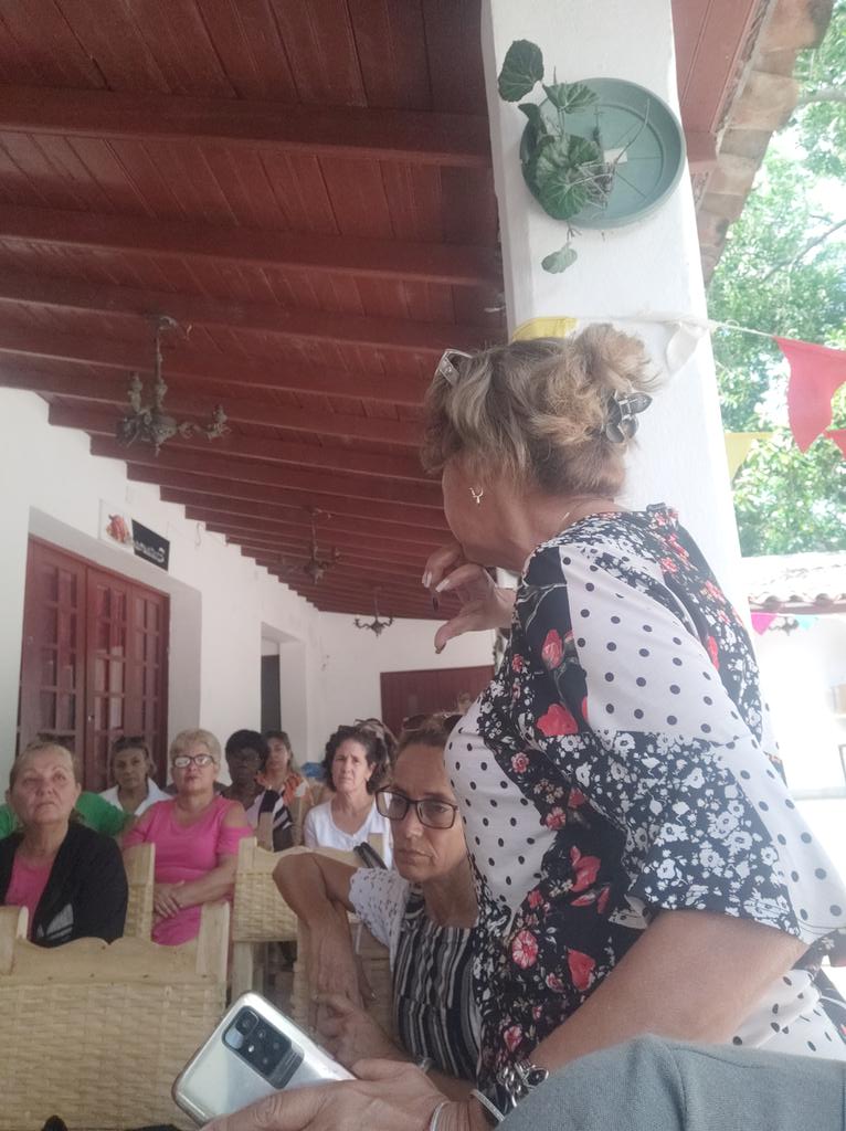 Ernesto (@ern_antunez) on Twitter photo Balance municipal del Programa Educa a tu Hijo en el municipio #SanctiSpíritusEnMarcha
👉 Acciones para la próxima etapa desde el consejo popular como eslabón fundamental en la excelencia del funcionamiento del PETH ponderaron el diálogo.<a href="/amaury_amet/">Amaury Amet Cabrera Oliva</a> <a href="/AndreiArmasBra6/">Andrei Armas Bravo</a> <a href="/CubaMined/">MINED</a> Balance municipal del Programa Educa a tu Hijo en el municipio #SanctiSpíritusEnMarcha
👉 Acciones para la próxima etapa desde el consejo popular como eslabón fundamental en la excelencia del funcionamiento del PETH ponderaron el diálogo.<a href="/amaury_amet/">Amaury Amet Cabrera Oliva</a> <a href="/AndreiArmasBra6/">Andrei Armas Bravo</a> <a href="/CubaMined/">MINED</a>