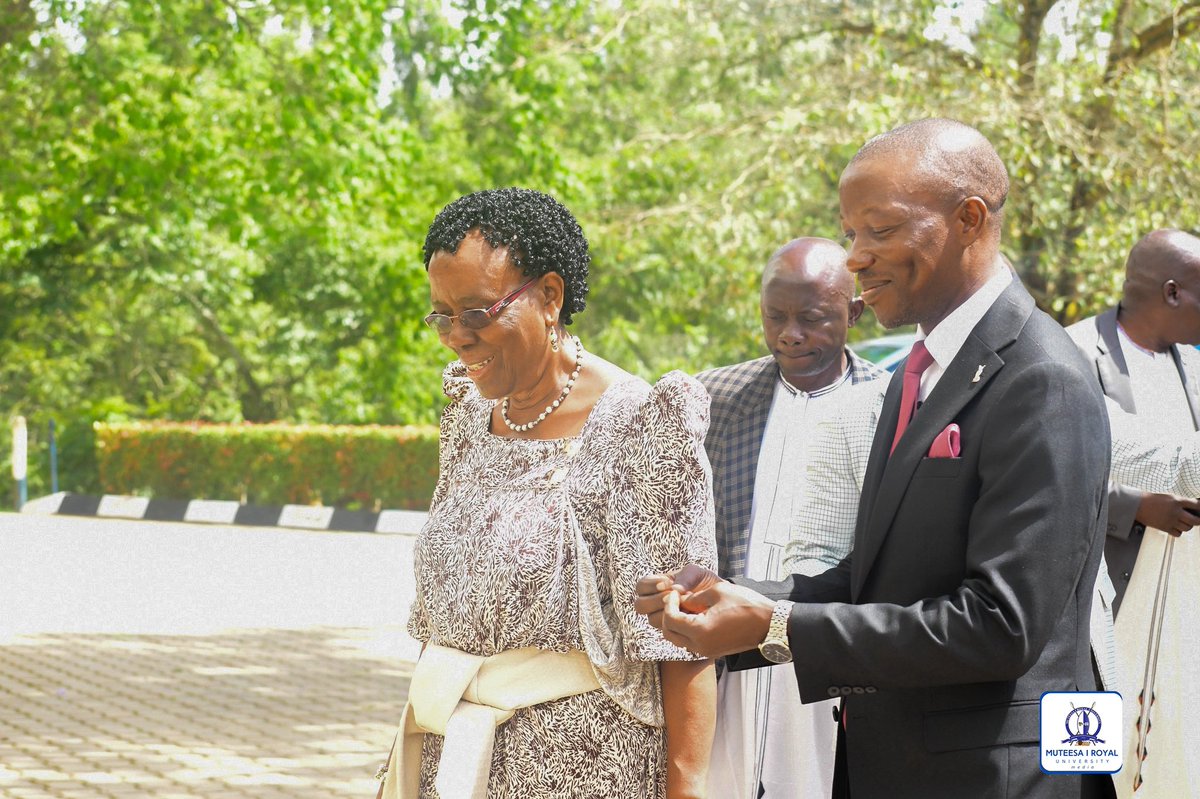 Muteesa I Royal University (@muteesairoyal) on Twitter photo Honoring our heritage! Prof. Maria Musoke receives a warm welcome from <a href="/mru_vice/">Vice Chancellor MRU</a>, Pokino Jude Muleke ahead of the Muwafu tree planting ceremony,symbolizing Uganda's educational transformation it provided shade to Ssekabaka Muteesa I as he penned the letter that invited Teachers Honoring our heritage! Prof. Maria Musoke receives a warm welcome from <a href="/mru_vice/">Vice Chancellor MRU</a>, Pokino Jude Muleke ahead of the Muwafu tree planting ceremony,symbolizing Uganda's educational transformation it provided shade to Ssekabaka Muteesa I as he penned the letter that invited Teachers