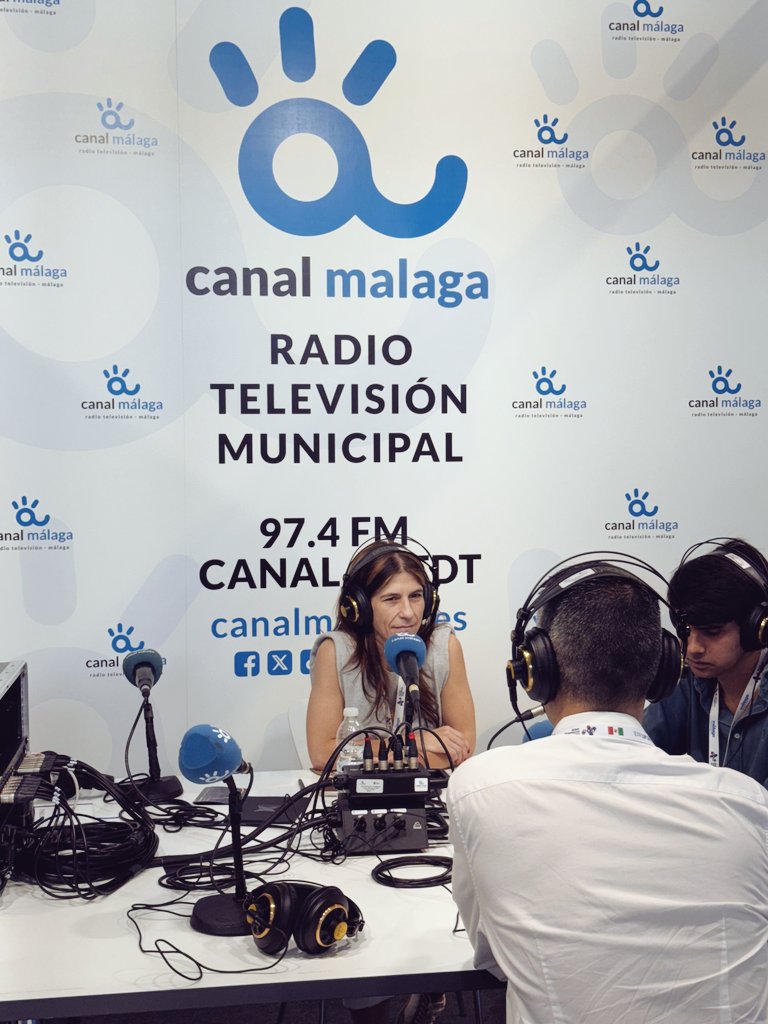 Millán I. Berzosa (@mberzosa) on Twitter photo Gracias <a href="/CanalMalagaRTV/">Canal Málaga RTV</a> por tenerme hoy y por la labor de divulgación tan relevante, qué bonito cuando el #periodismo se acerca al lugar donde suceden las historias; hablando de tecnología, inteligencia artificial ¡y también de humanidad! desde el pabellón de #DES2025 /un placer! Gracias <a href="/CanalMalagaRTV/">Canal Málaga RTV</a> por tenerme hoy y por la labor de divulgación tan relevante, qué bonito cuando el #periodismo se acerca al lugar donde suceden las historias; hablando de tecnología, inteligencia artificial ¡y también de humanidad! desde el pabellón de #DES2025 /un placer!