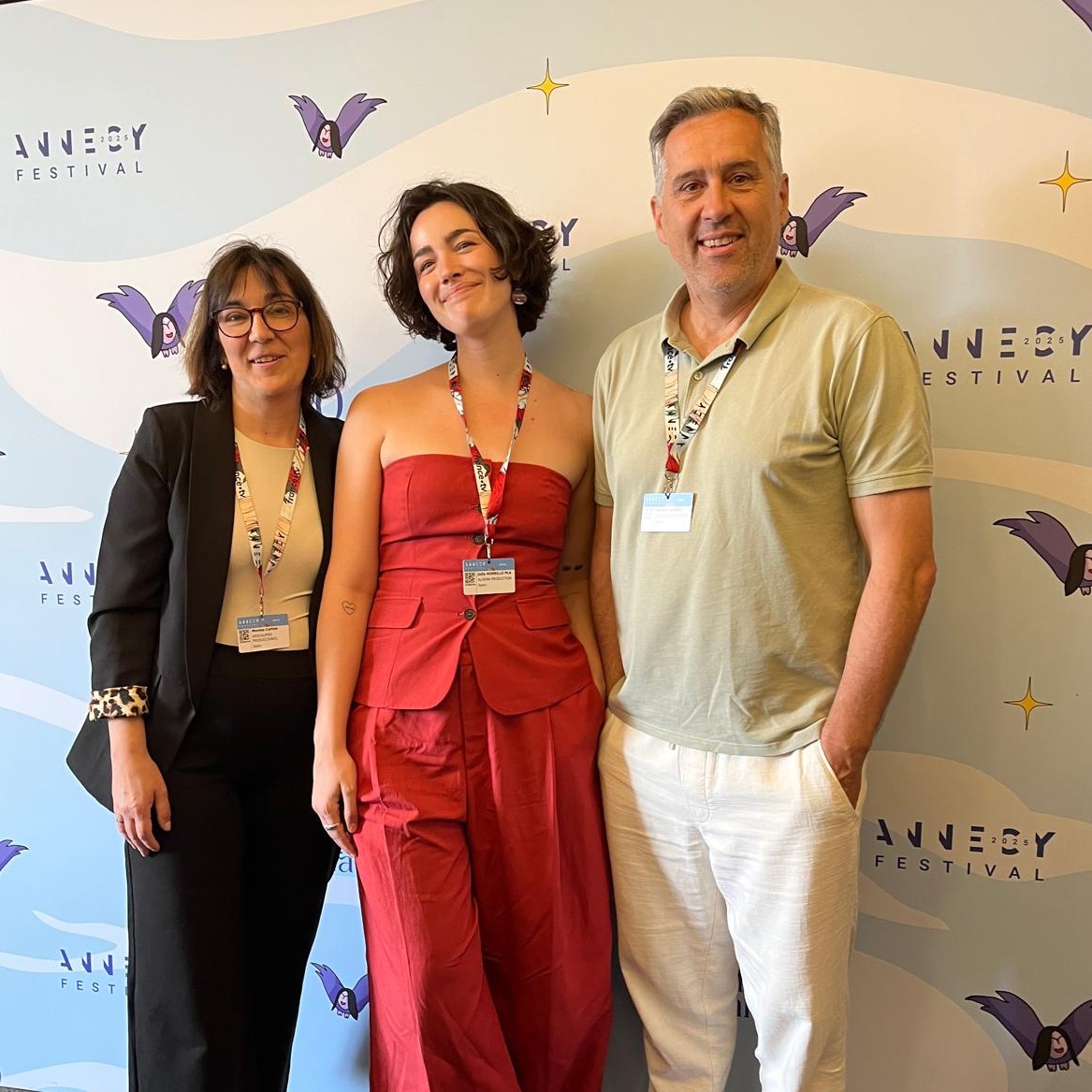 🌟Julia Horrillo ha presentat el projecte d'animació AYA AL DESERT al prestigiós <a href="/annecyfestival/">Annecy Festival</a> dins del mercat MIFA!   

📣El pitch ha tingut lloc en el marc de l’activitat de <a href="/ICEX_/">ICEX</a> : Women in Animation from Spain 👏

<a href="/catalanfilms/">Catalan Films</a>