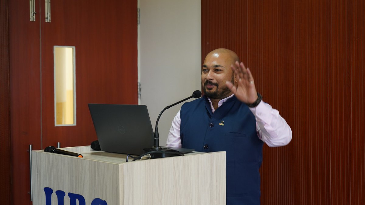 iibsonline's tweet image. 💡 IDEATION WORKSHOP
A Spark Can Change Everything!

The Ignite Your Idea Workshop was successfully held at IIBS Bangalore Airport Campus, igniting the entrepreneurial spirit among our management students.

#IdeationWorkshop #IgniteYourIdea #IIBSBangalore #EntrepreneurshipJourney