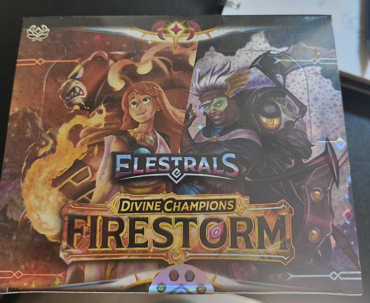 Barbie_E4's tweet image. Finally my @Elestrals Firestorm box has arrived!
Can't wait to open it!