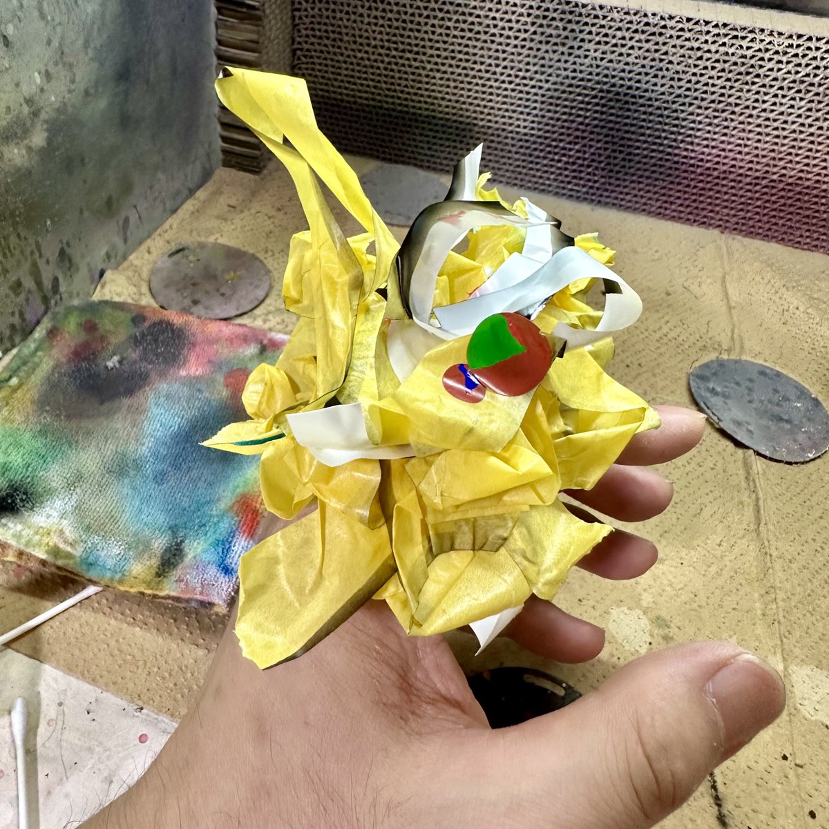 塗装しているとマスキングテープを剥がす時に脳汁ドバドバ出る方も多いかと思いますが、私は左手に積まれていくマスキングテープの山が好きです🥰