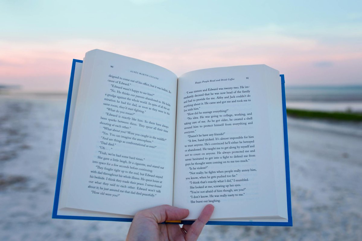 Miami’s top literary experts <a href="/OlineCogdill/">Oline Cogdill</a> share their must-read summer picks—from mystery thrillers to poetry &amp; more. Find your perfect beach read or nightstand companion! Full list &amp; insights 👇 #MiamiReads #SummerBooks #BookRecommendations

biscaynetimes.com/boulevard-livi…