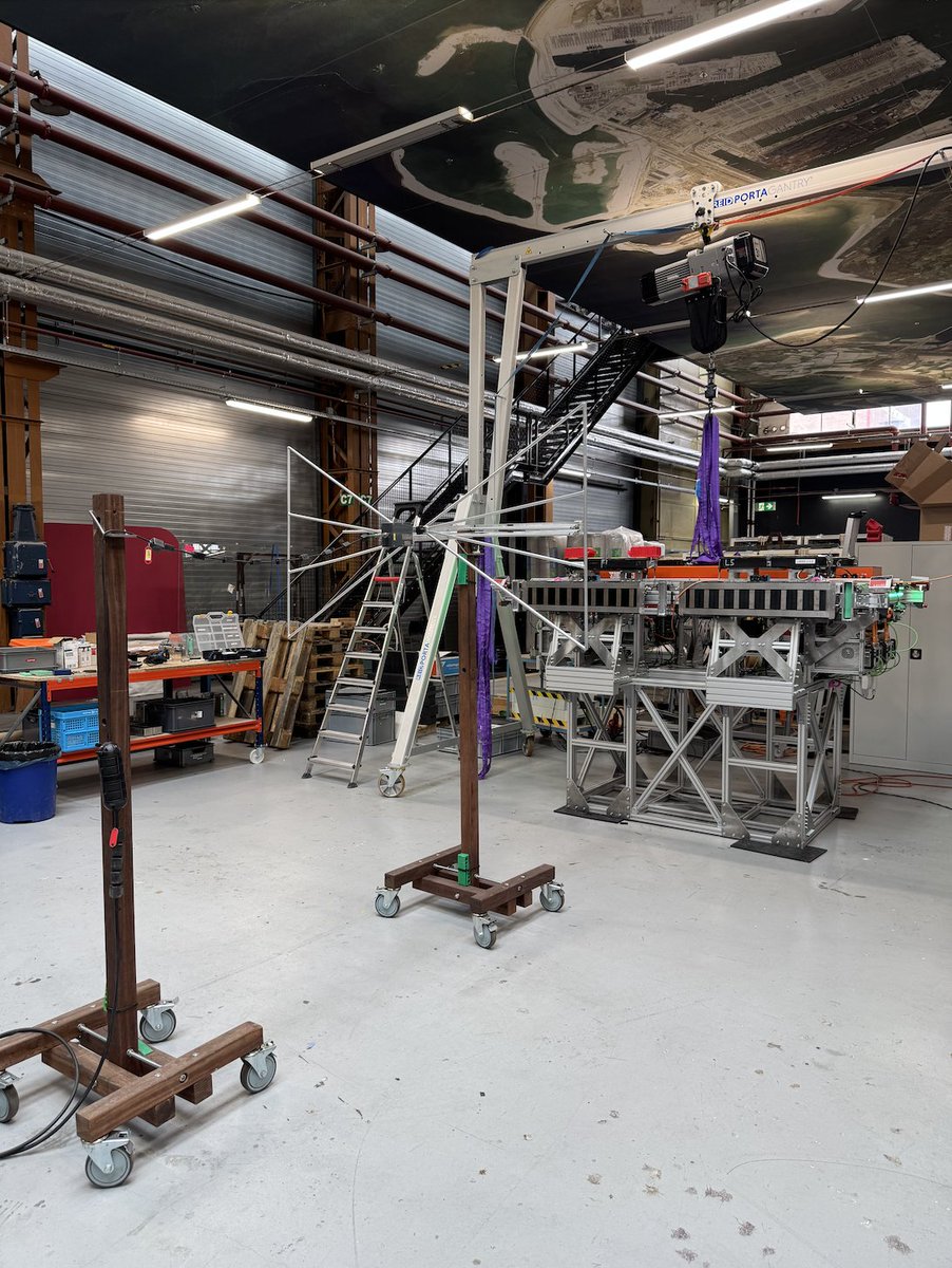 HardtHyperloop's tweet image. Our hyperloop vehicle components have just passed the integrated electro-magnetic compatibility tests! EMC testing ensures that electronic devices keep operating as intended, by limiting their own electromagnetic &quot;noise&quot;.
 
#hyperloop #sustainability #emctesting