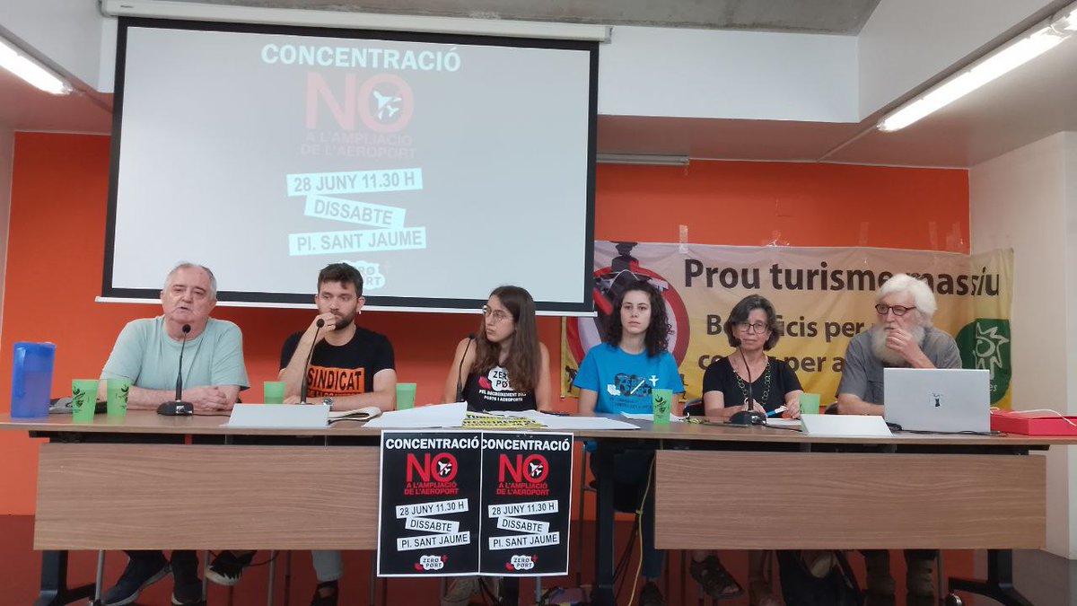 Ampliar  l'aeroport i més vols significa més turisme, més problemes d'habitatge,  més precarització laboral, més expulsió del veïnat. I pretenen dir-ne progrés. El dissabte #28J tothom a pl. St. Jaume per defensar la vida i el nostre territori! #NoalAmpliació #MenysAvionsMesVida