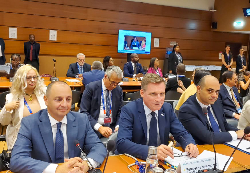 Oliver Röpke (@eesc_president) on Twitter photo Honoured to speak at the <a href="/ilo/">International Labour Organization</a>'s Annual Forum in Geneva alongside ministers & partners of the Global Coalition for Social Justice.
A just transition is a shared journey, built on dialogue, civil society leadership & global solidarity.
#SocialJustice Honoured to speak at the <a href="/ilo/">International Labour Organization</a>'s Annual Forum in Geneva alongside ministers & partners of the Global Coalition for Social Justice.
A just transition is a shared journey, built on dialogue, civil society leadership & global solidarity.
#SocialJustice