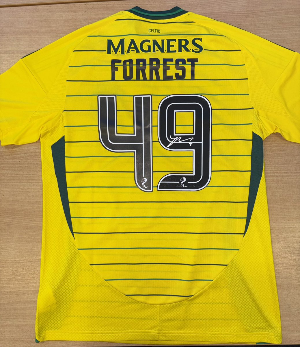 CELTIC 🟢⚪️☘️

JAMES FORREST HAND SIGNED AWAY SHIRTS - £90

CALLUM MCGREGOR HAND SIGNED AWAY SHIRTS - £100

CALLUM MCGREGOR HAND SIGNED &amp; FRAMED CAPTAINS ARMBANDS - £75

ORDER VIA DM OR ON SITE!