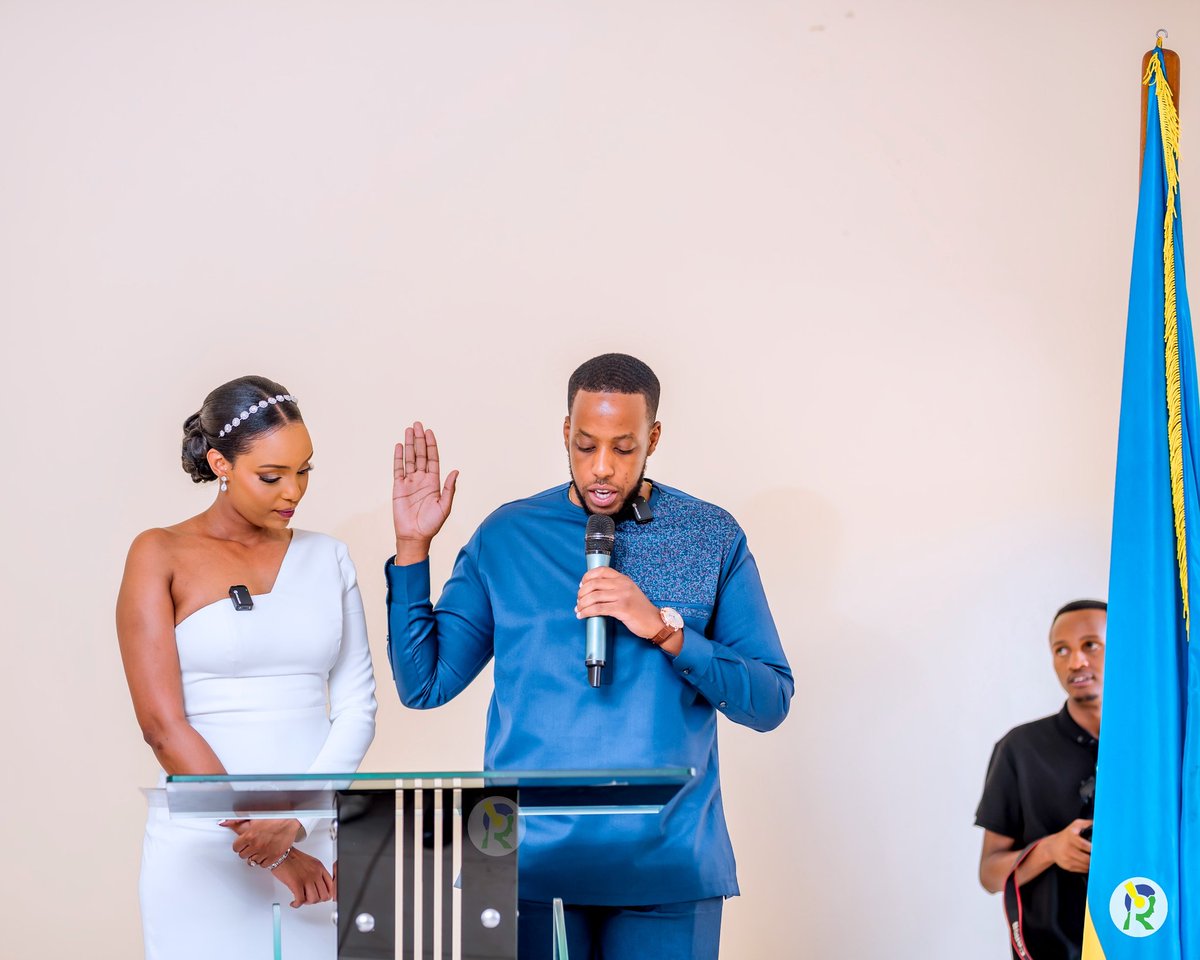Inyarwandacom's tweet photo. AMAFOTO: Miss Vanessa yasezeranye imbere y'amategeko n'umukunzi we Dylan Ngenzi.

Ni umuhango wabereye ku murenge wa Kimihurura mu karere ka Gasobo umujyi wa Kigali.

#inyarwanda #inyarwandatrends #inyarwandaupdates https://t.co/IhEOxAJM8u