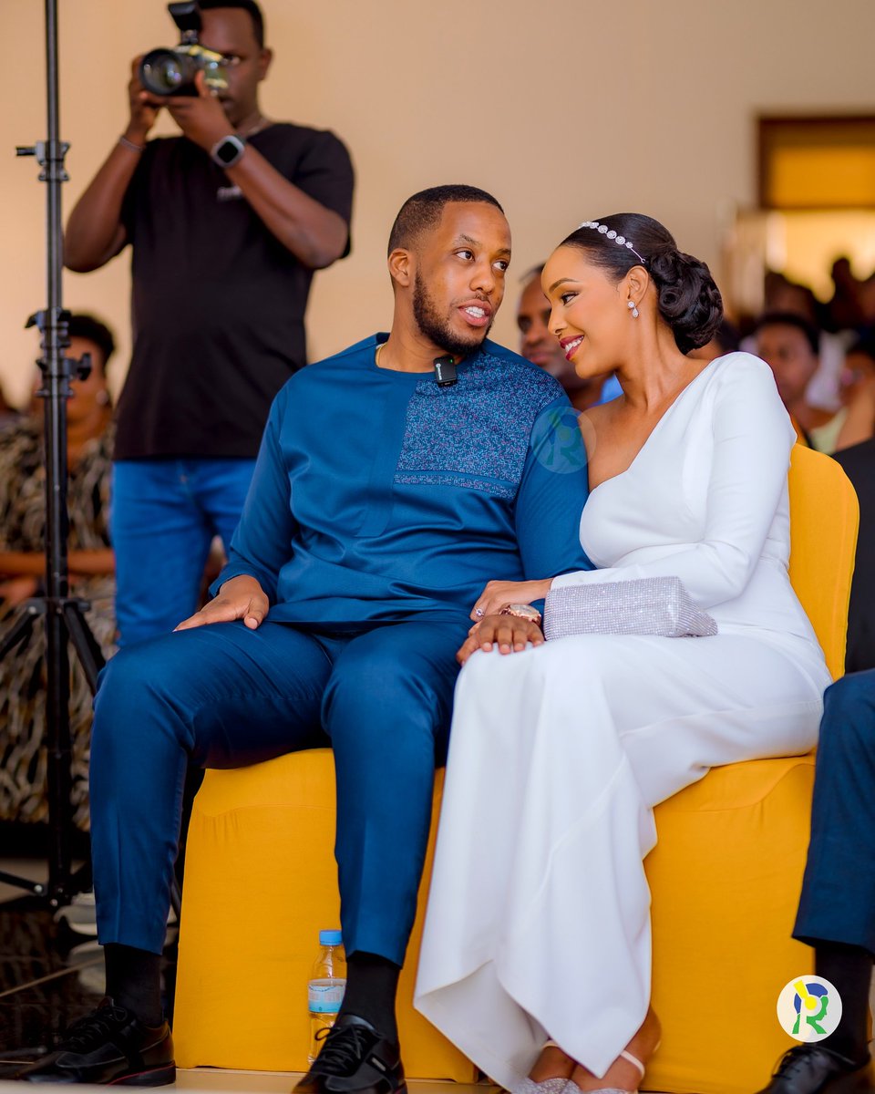 Inyarwandacom's tweet photo. AMAFOTO: Miss Vanessa yasezeranye imbere y'amategeko n'umukunzi we Dylan Ngenzi.

Ni umuhango wabereye ku murenge wa Kimihurura mu karere ka Gasobo umujyi wa Kigali.

#inyarwanda #inyarwandatrends #inyarwandaupdates https://t.co/IhEOxAJM8u