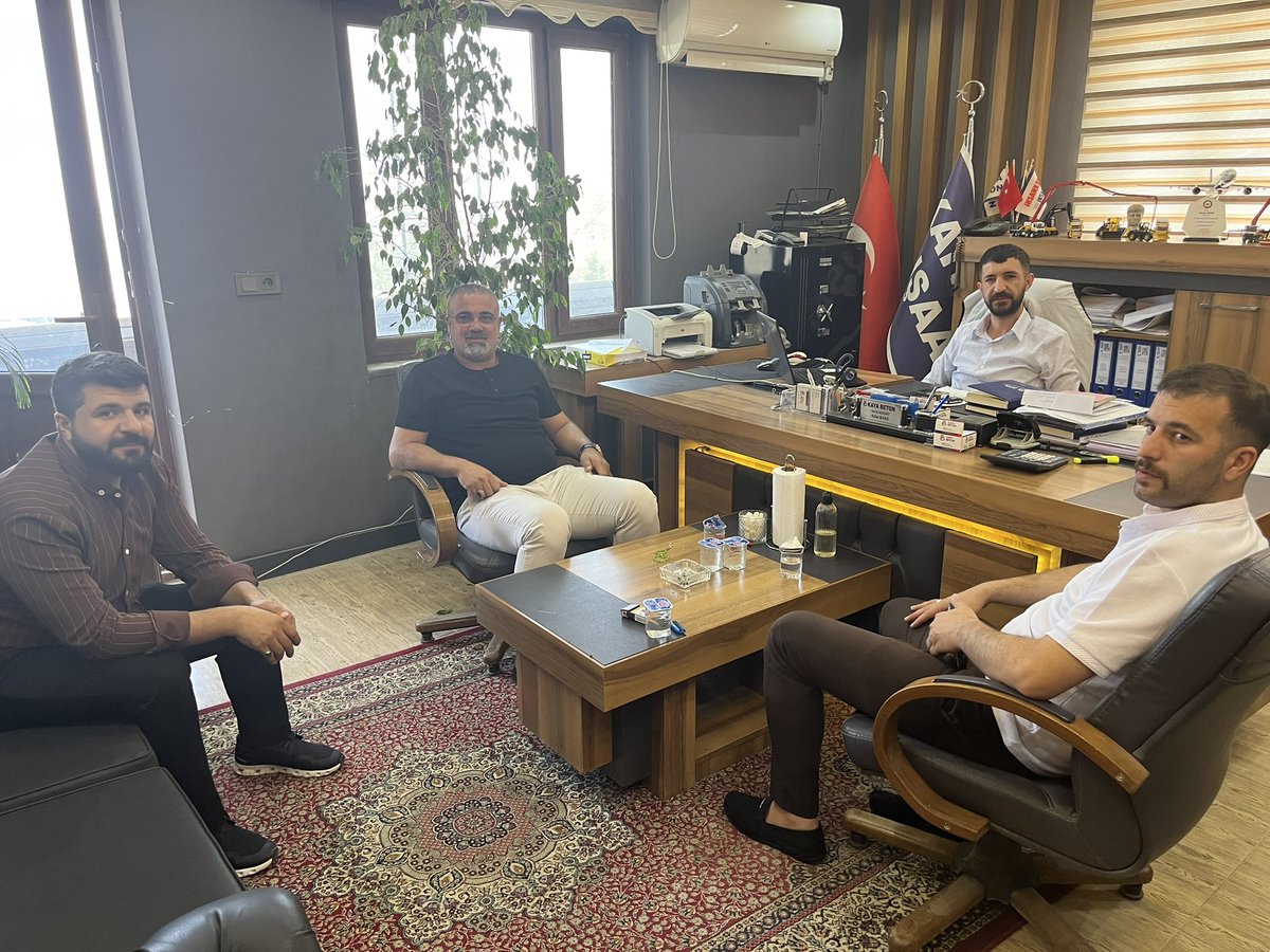 Yusuf Aslan (@yusufaslan_02) on Twitter photo Kaya Beton Şirketler Grubu Başkanı ve AK Parti Kâhta İlçe Yöneticisi, kıymetli Kivrem Velat Kaya’yı makamında ziyaret ettik.
Nazik misafirperverliği ve ilgisinden dolayı kendisine teşekkür ederiz
<a href="/MetinerBasin/">Mehmet Metiner</a> <a href="/dembirderkahta/">DEMBİR-DER KAHTA</a> Kaya Beton Şirketler Grubu Başkanı ve AK Parti Kâhta İlçe Yöneticisi, kıymetli Kivrem Velat Kaya’yı makamında ziyaret ettik.
Nazik misafirperverliği ve ilgisinden dolayı kendisine teşekkür ederiz
<a href="/MetinerBasin/">Mehmet Metiner</a> <a href="/dembirderkahta/">DEMBİR-DER KAHTA</a>