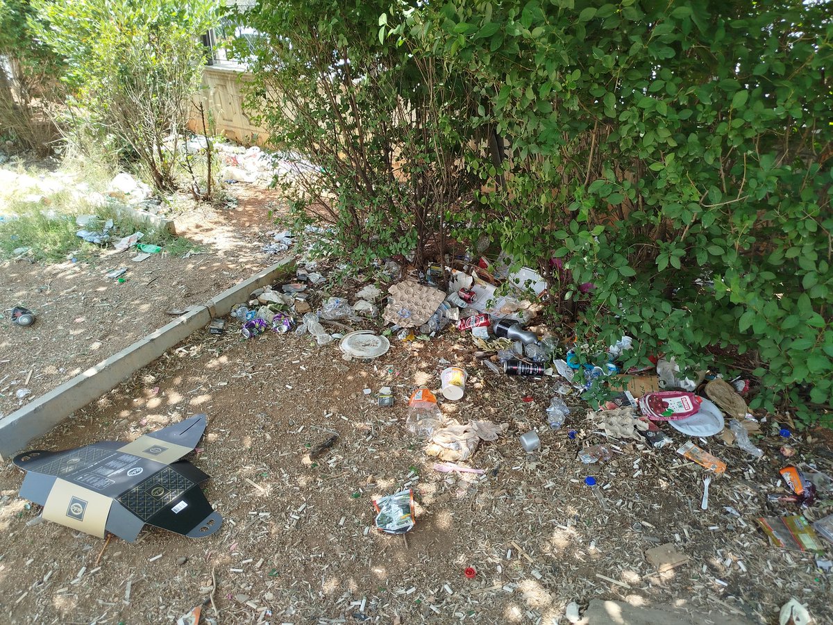 edasrc's tweet photo. @tcmeb kahramanmaraşta bir okul bahçesinden fotoğraflar bunlar başka bir şey yazmaya gerek duymuyorum malesef... https://t.co/Lc84jFO2HO